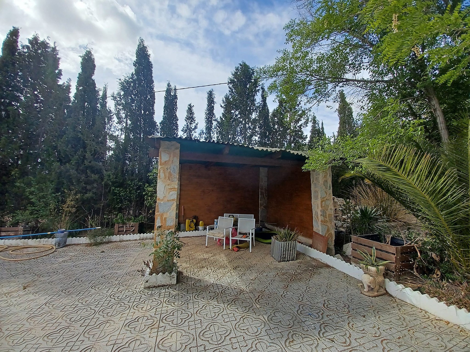 Resale - 5 Bedroom 1 Bathroom Villa in Sax -  - Alicante