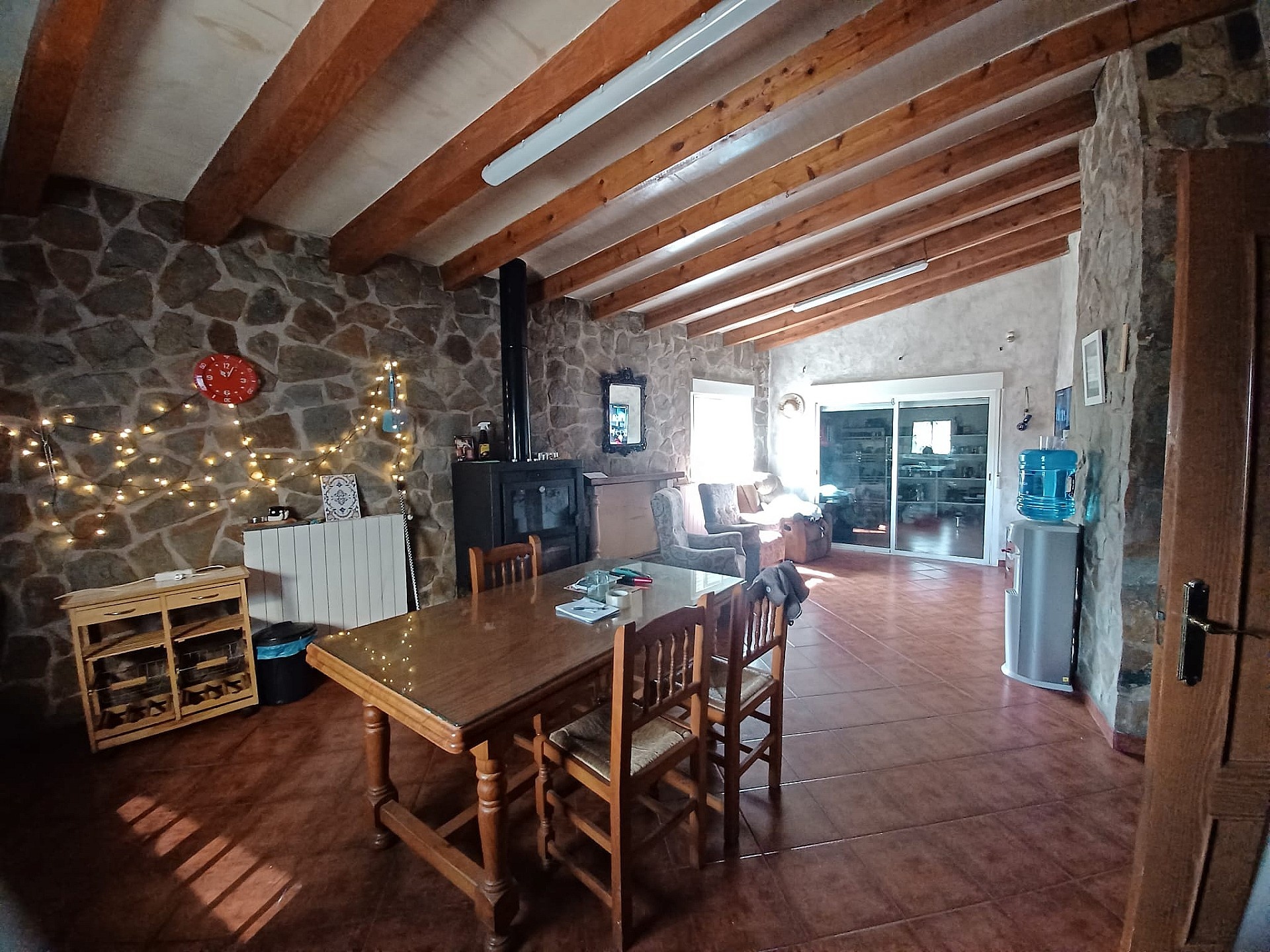 Resale - 5 Bedroom 1 Bathroom Villa in Sax -  - Alicante