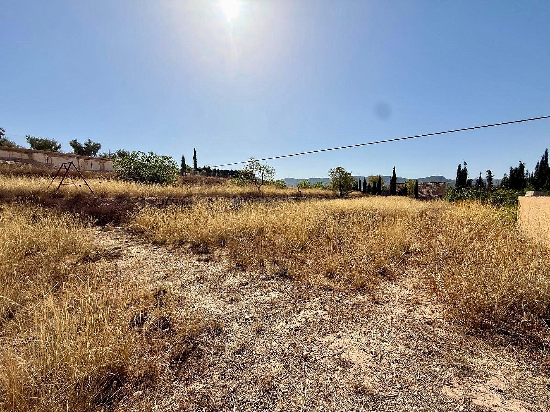 Resale - 5 Bedroom 2 Bathroom Country house in Pinoso -  - Alicante