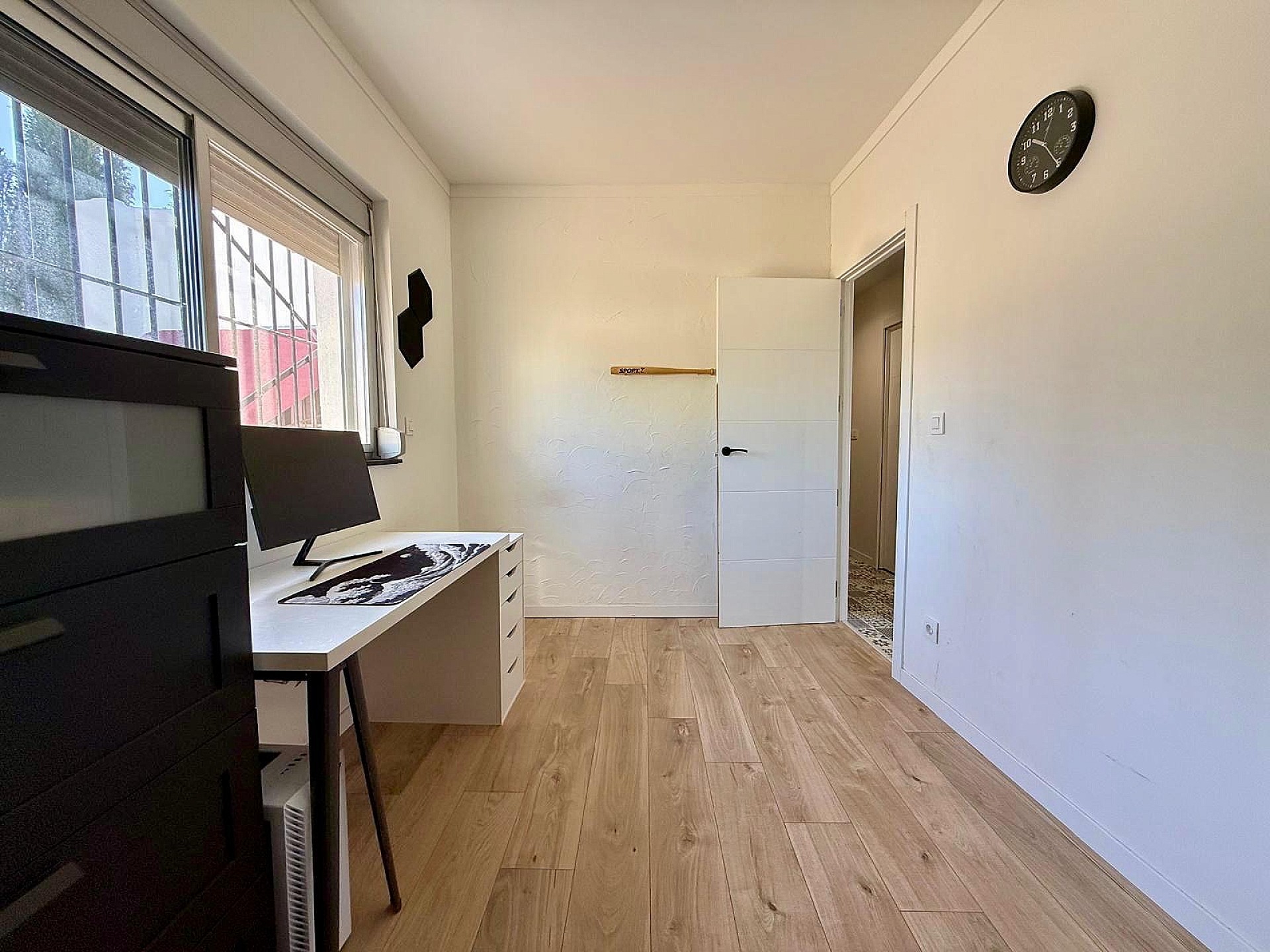 Resale - 5 Bedroom 2 Bathroom Country house in Pinoso -  - Alicante