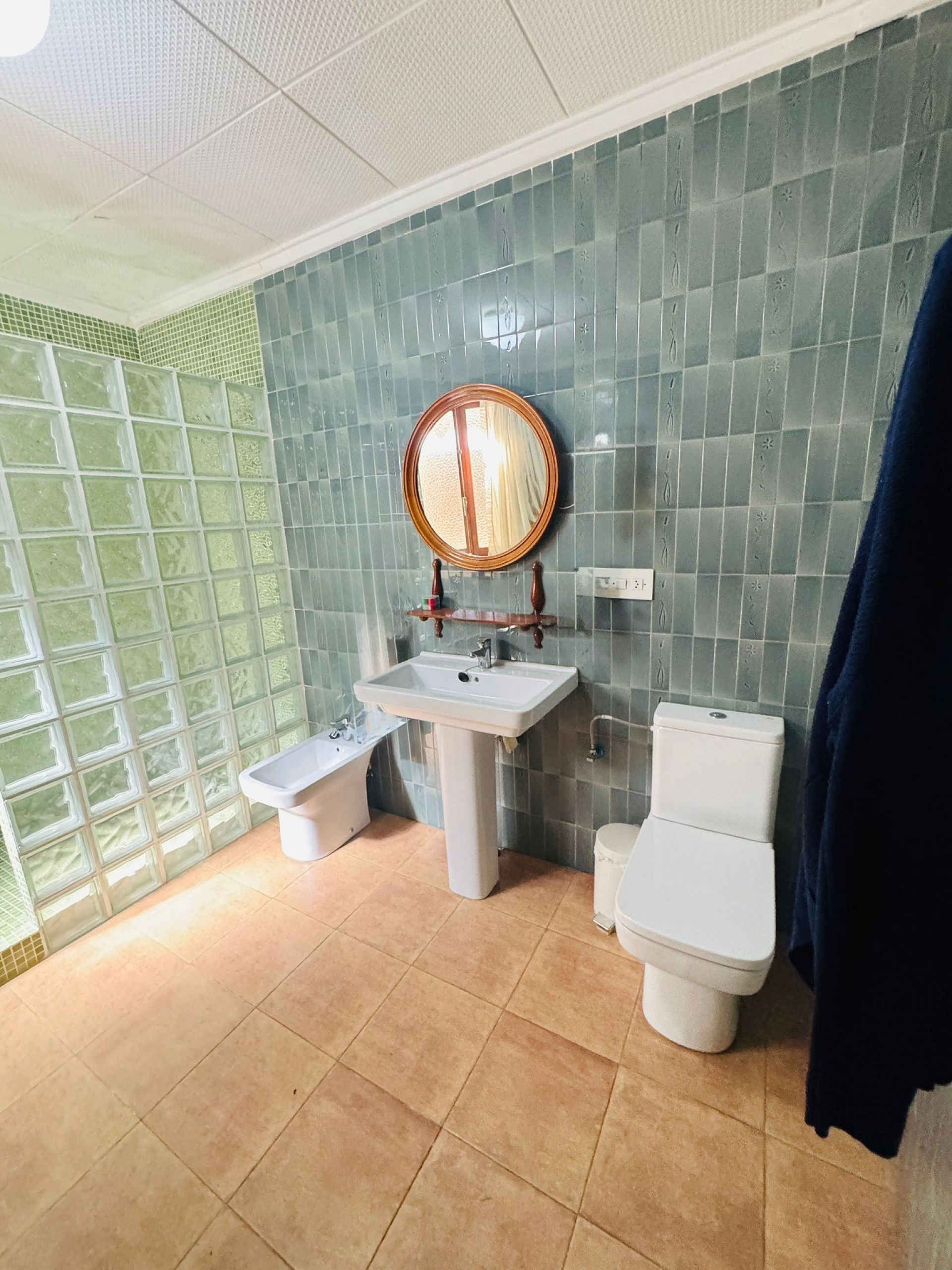 Resale - 10 Bedroom 4 Bathroom Townhouse in Pinoso -  - Alicante