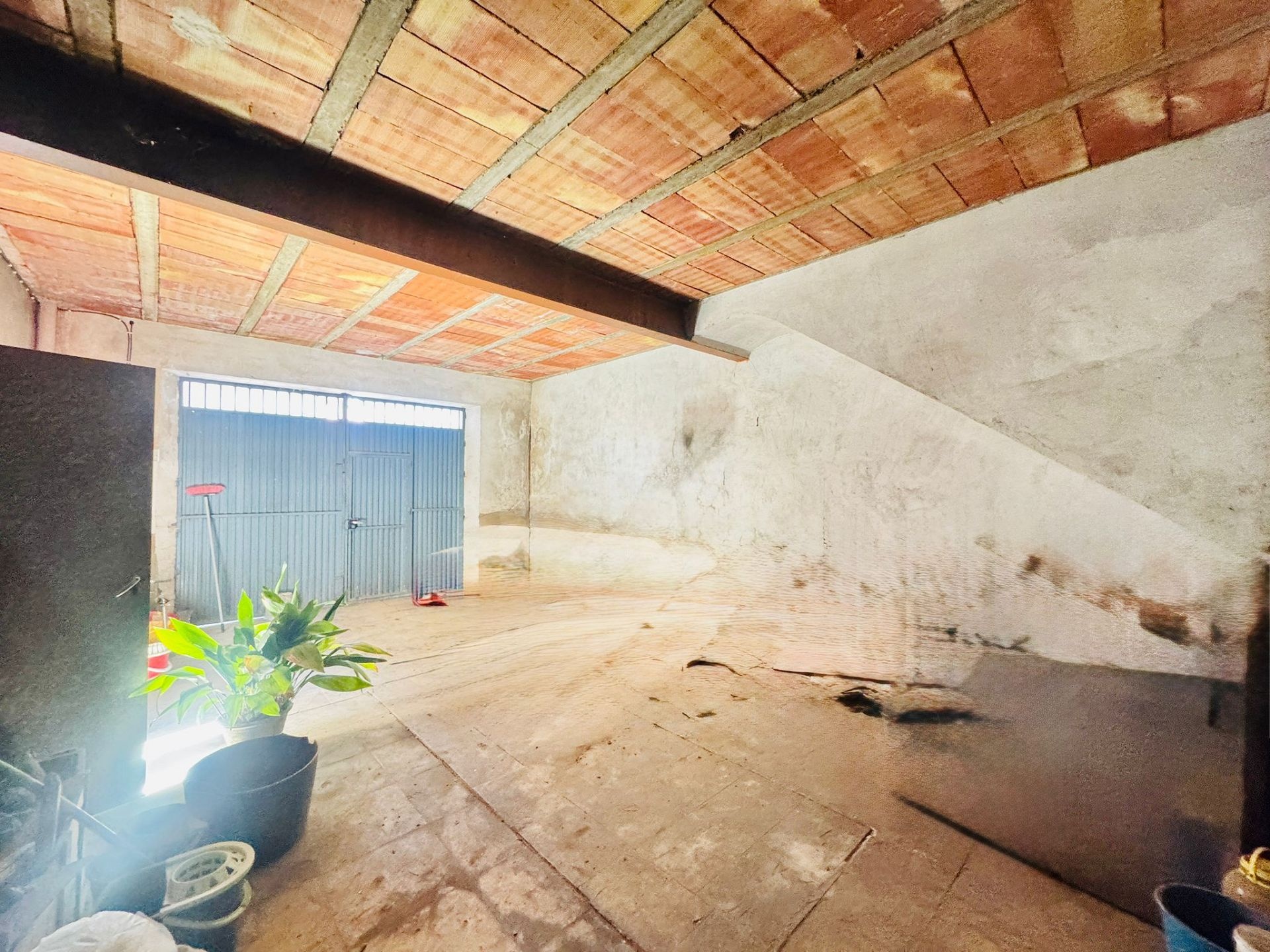 Resale - 10 Bedroom 4 Bathroom Townhouse in Pinoso -  - Alicante