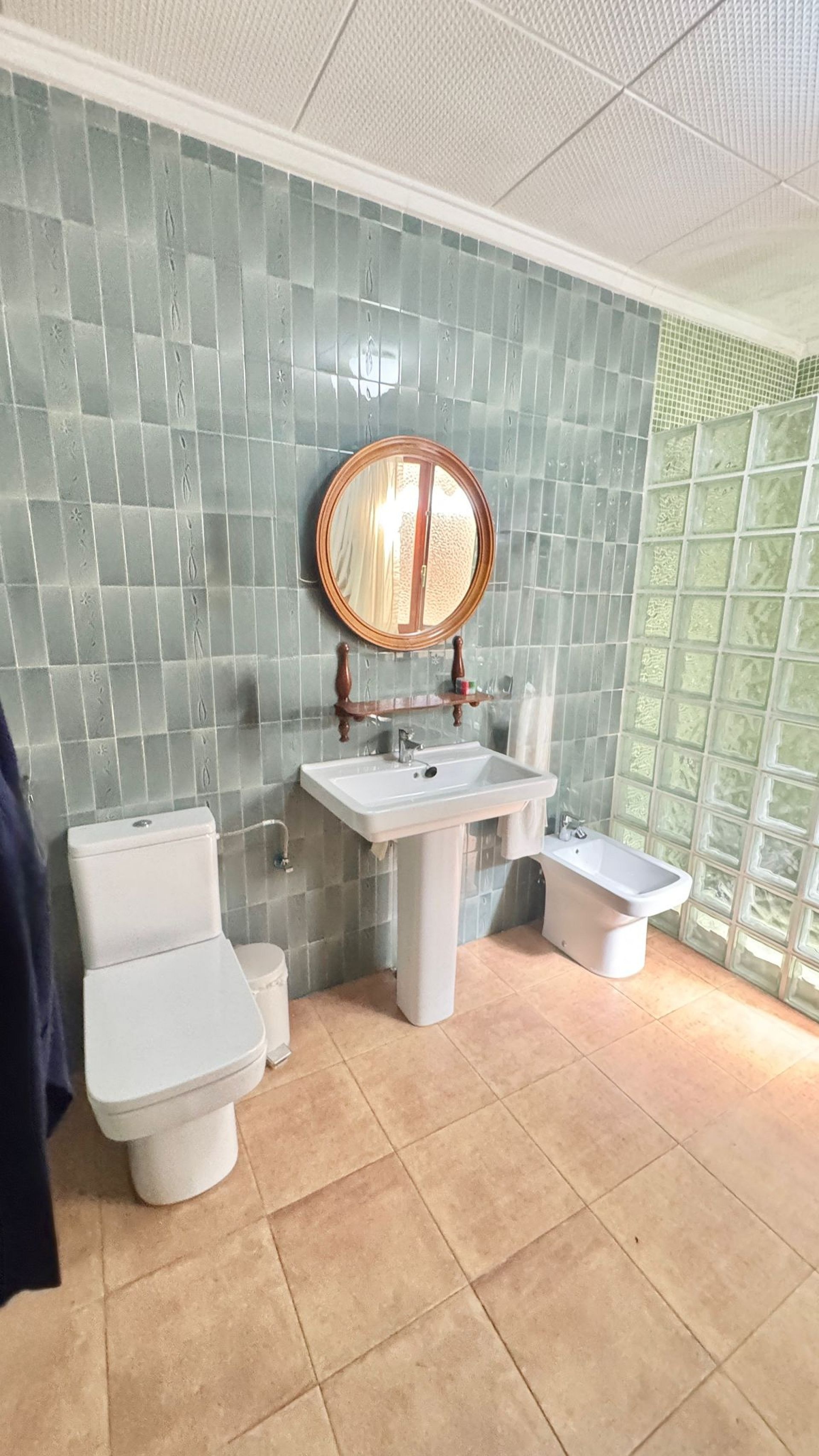 Resale - 10 Bedroom 4 Bathroom Townhouse in Pinoso -  - Alicante