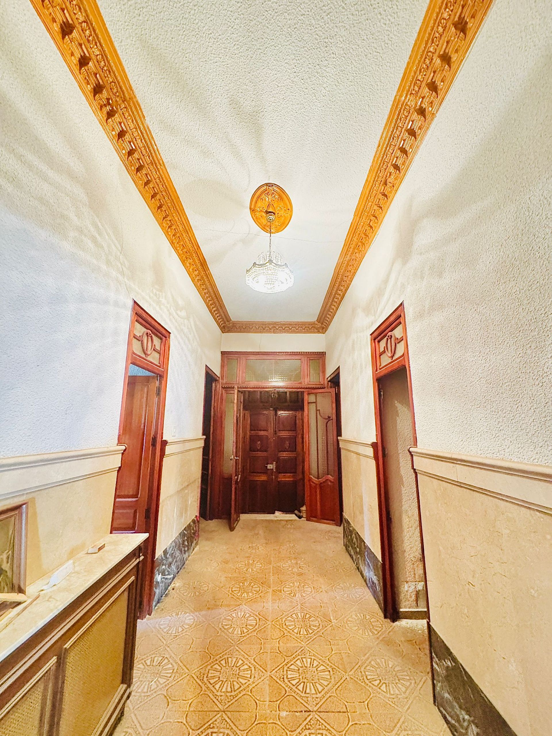 Resale - 10 Bedroom 4 Bathroom Townhouse in Pinoso -  - Alicante
