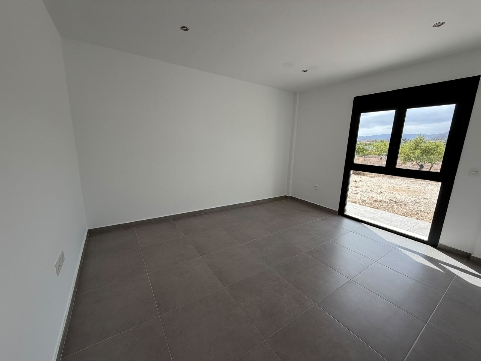 Resale - 4 Bedroom 2 Bathroom Villa in Macisvenda -  - Murcia