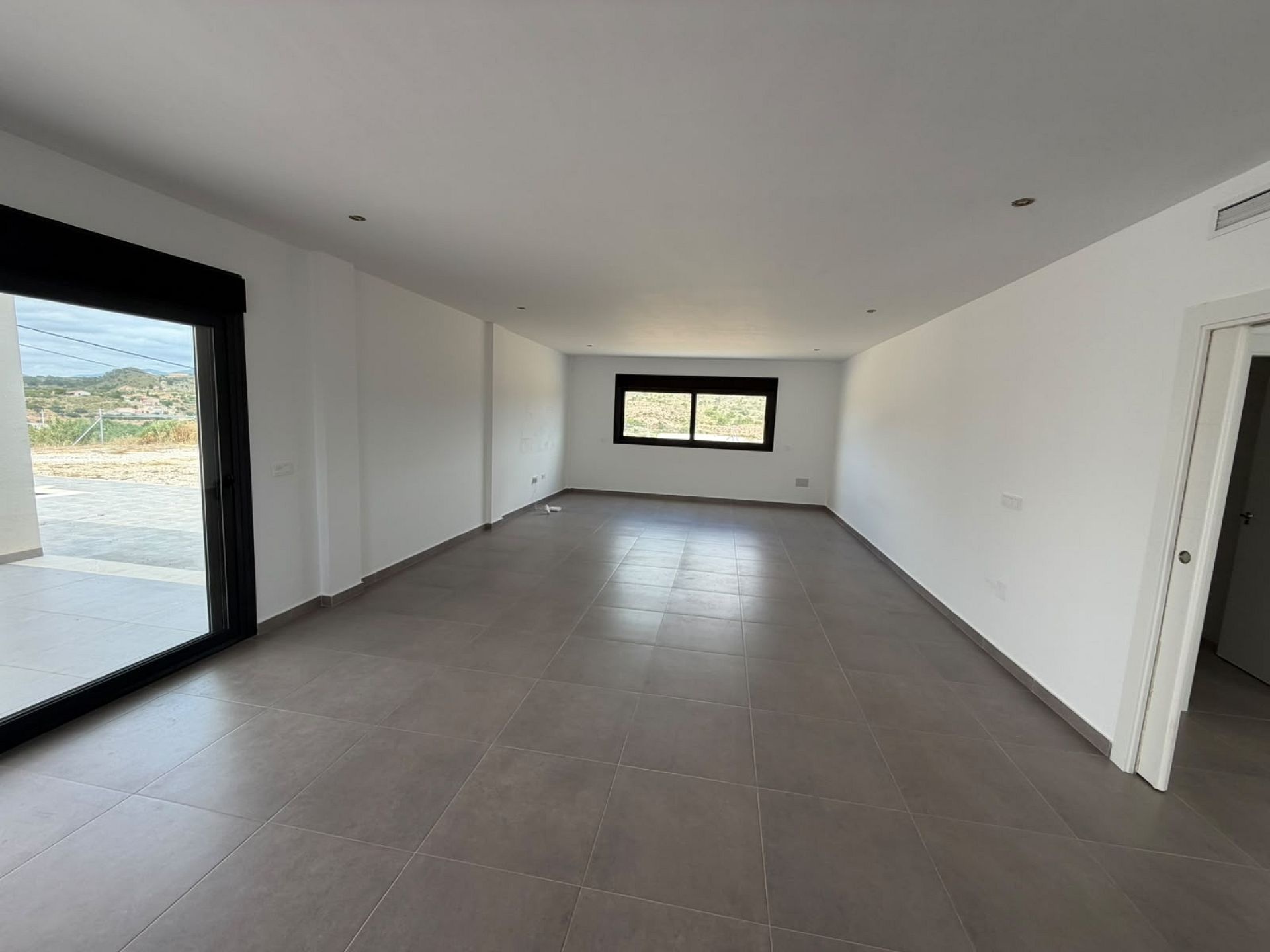 Resale - 4 Bedroom 2 Bathroom Villa in Macisvenda -  - Murcia