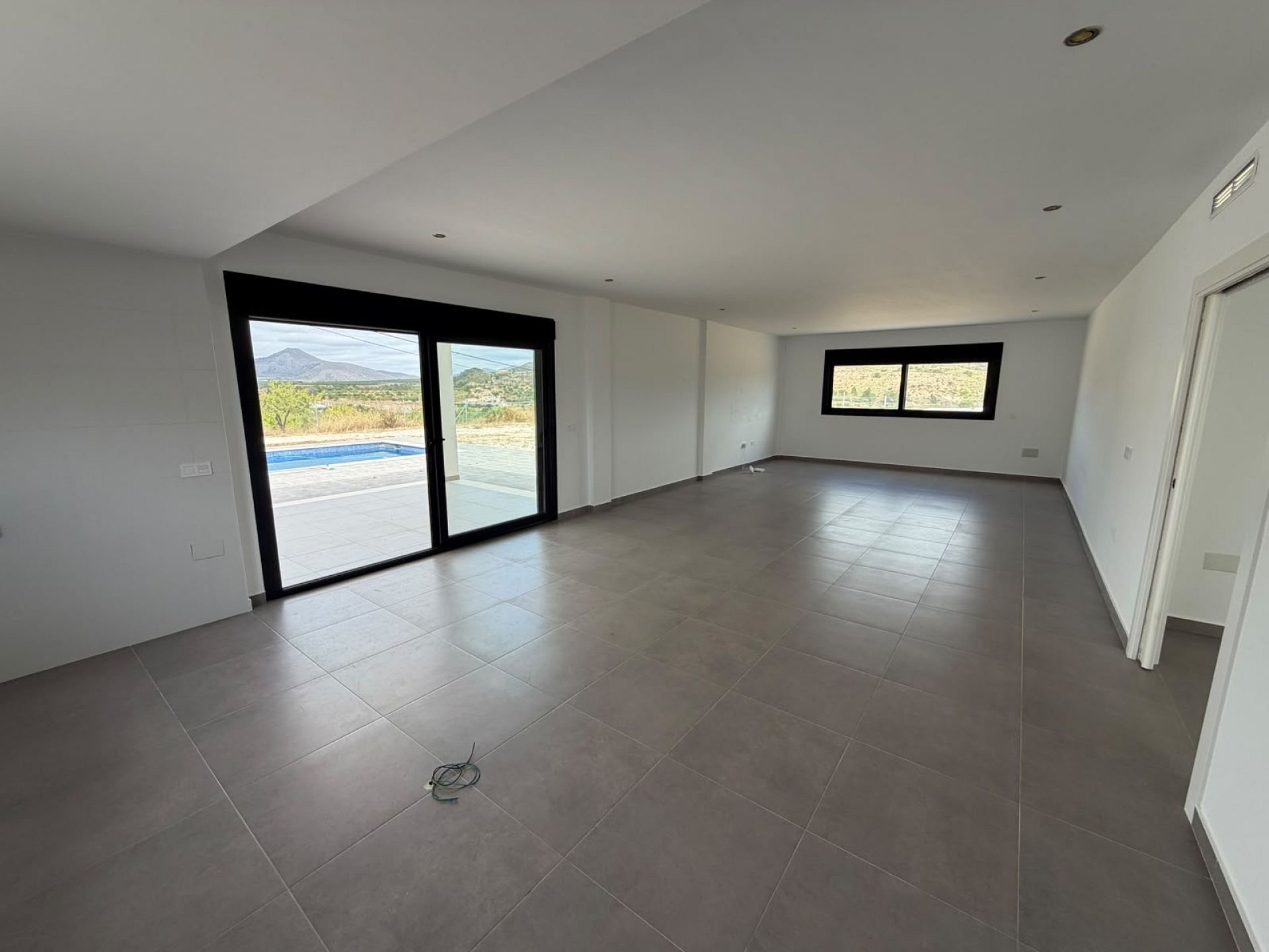 Resale - 4 Bedroom 2 Bathroom Villa in Macisvenda -  - Murcia