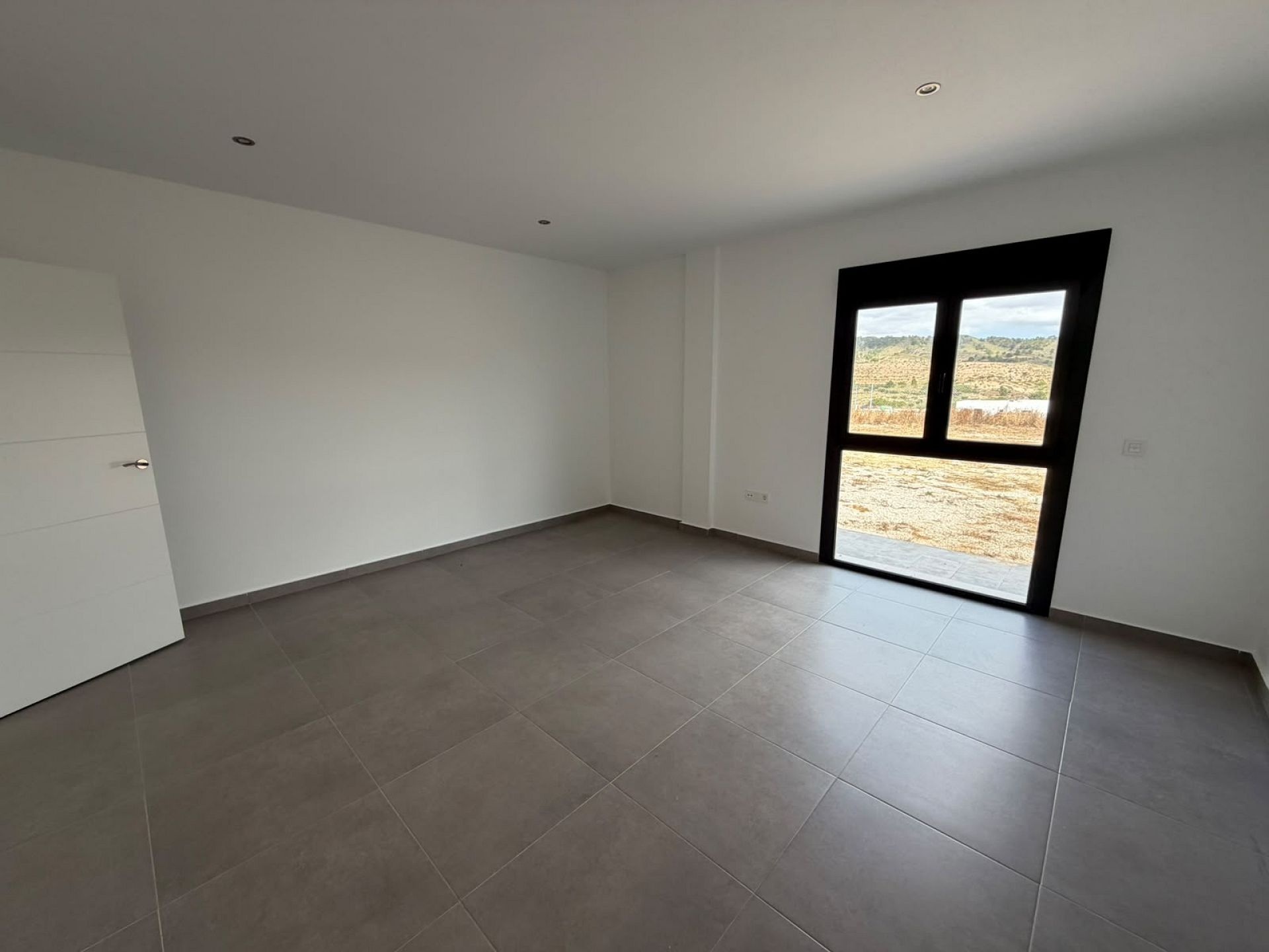 Resale - 4 Bedroom 2 Bathroom Villa in Macisvenda -  - Murcia