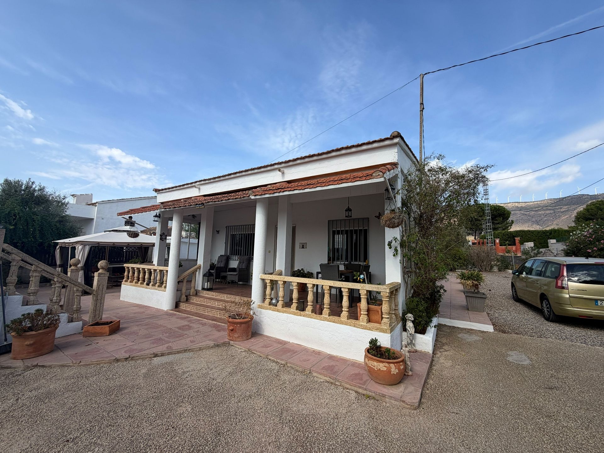 Resale - 3 Bedroom 2 Bathroom Villa in Caudete -  - Albacete