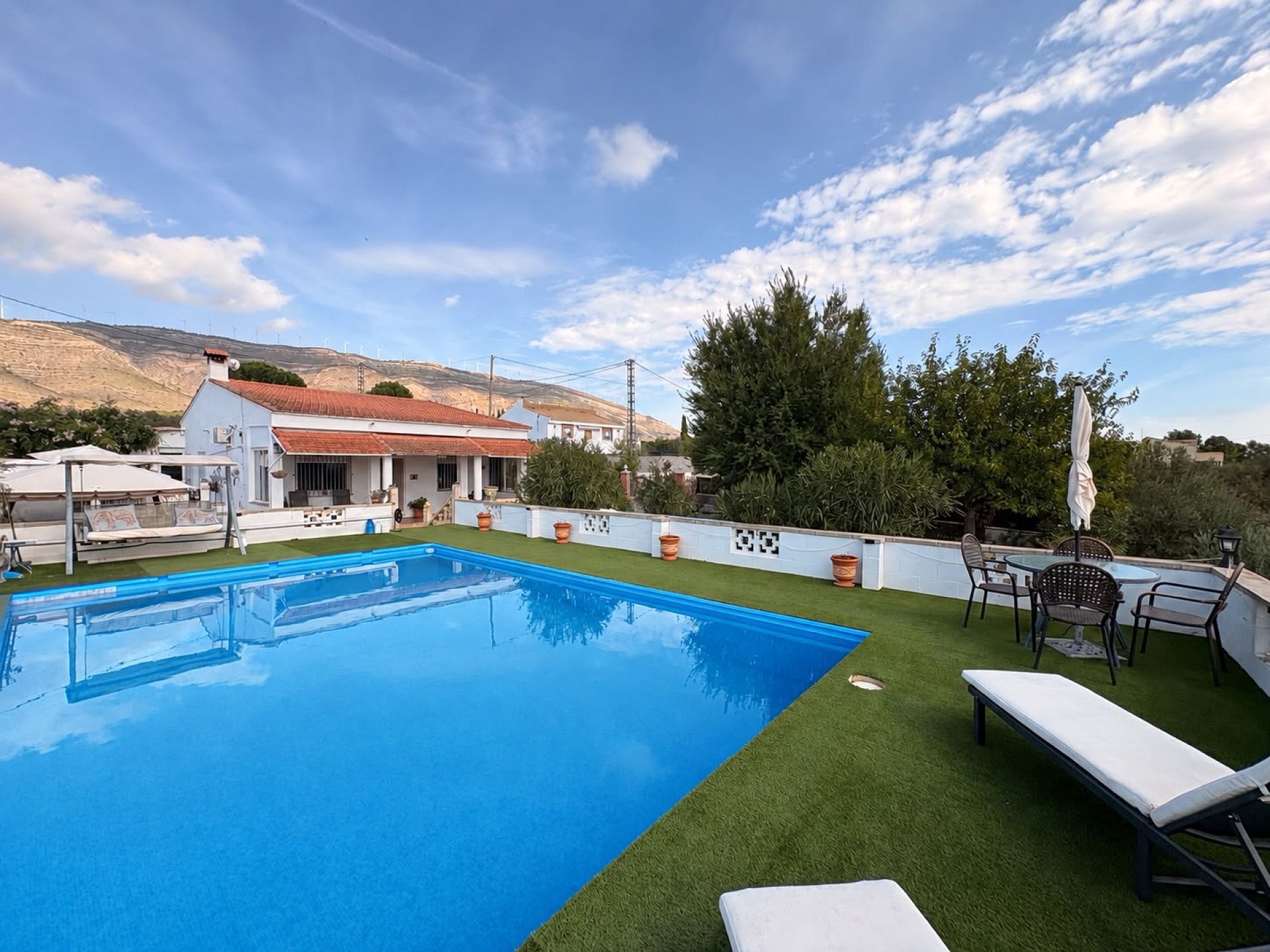 Resale - 3 Bedroom 2 Bathroom Villa in Caudete -  - Albacete