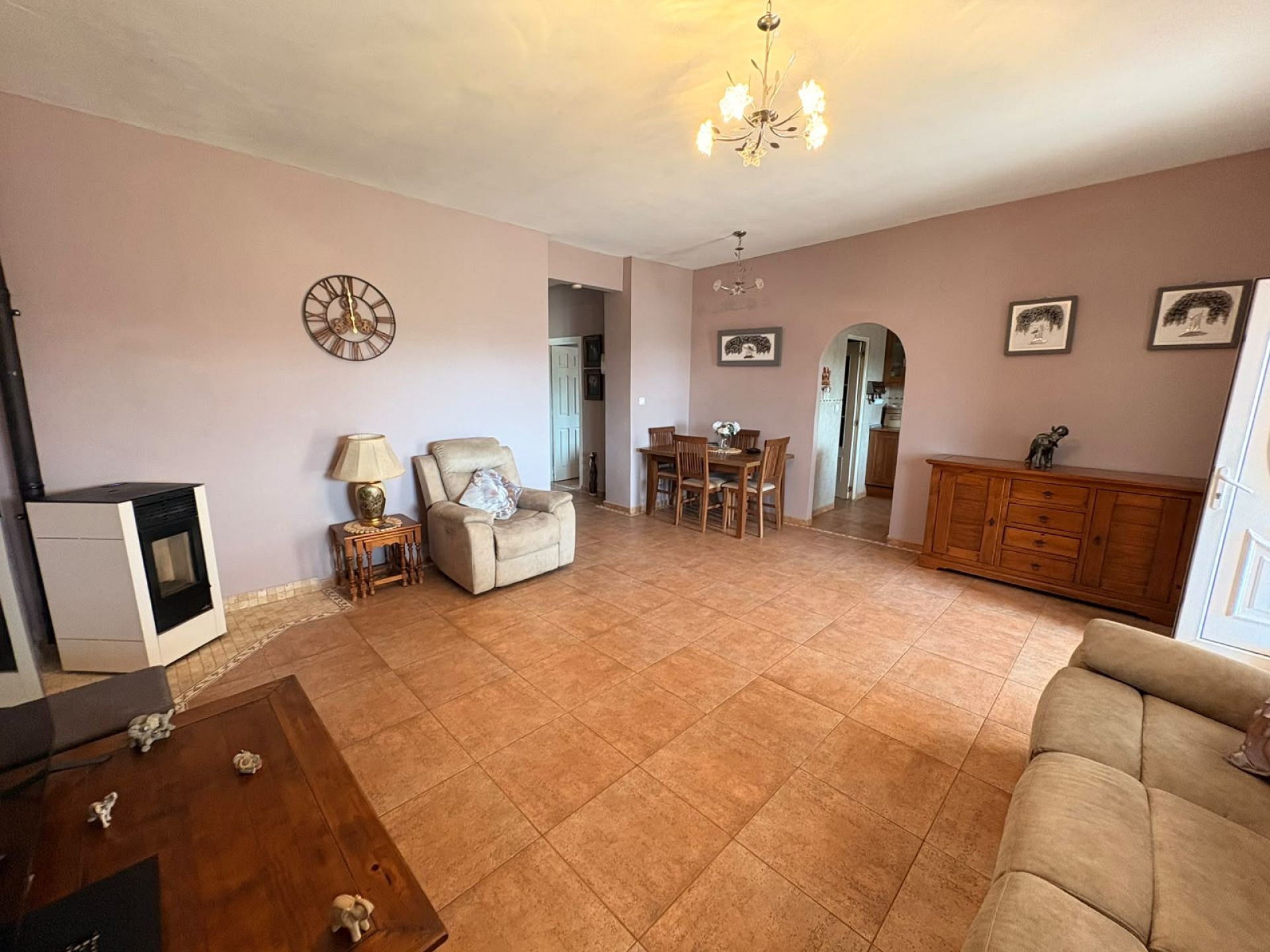 Resale - 3 Bedroom 2 Bathroom Villa in Caudete -  - Albacete