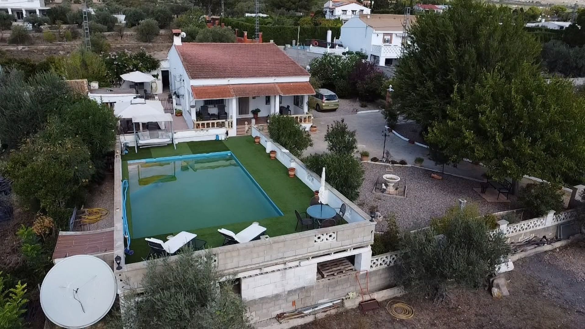 Resale - 3 Bedroom 2 Bathroom Villa in Caudete -  - Albacete