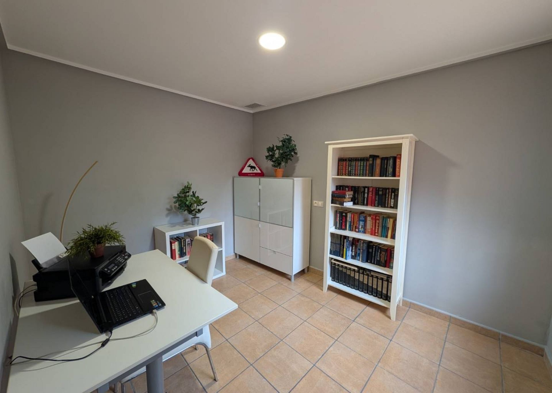 Resale - 4 Bedroom 3 Bathroom Finca in Sax -  - Alicante