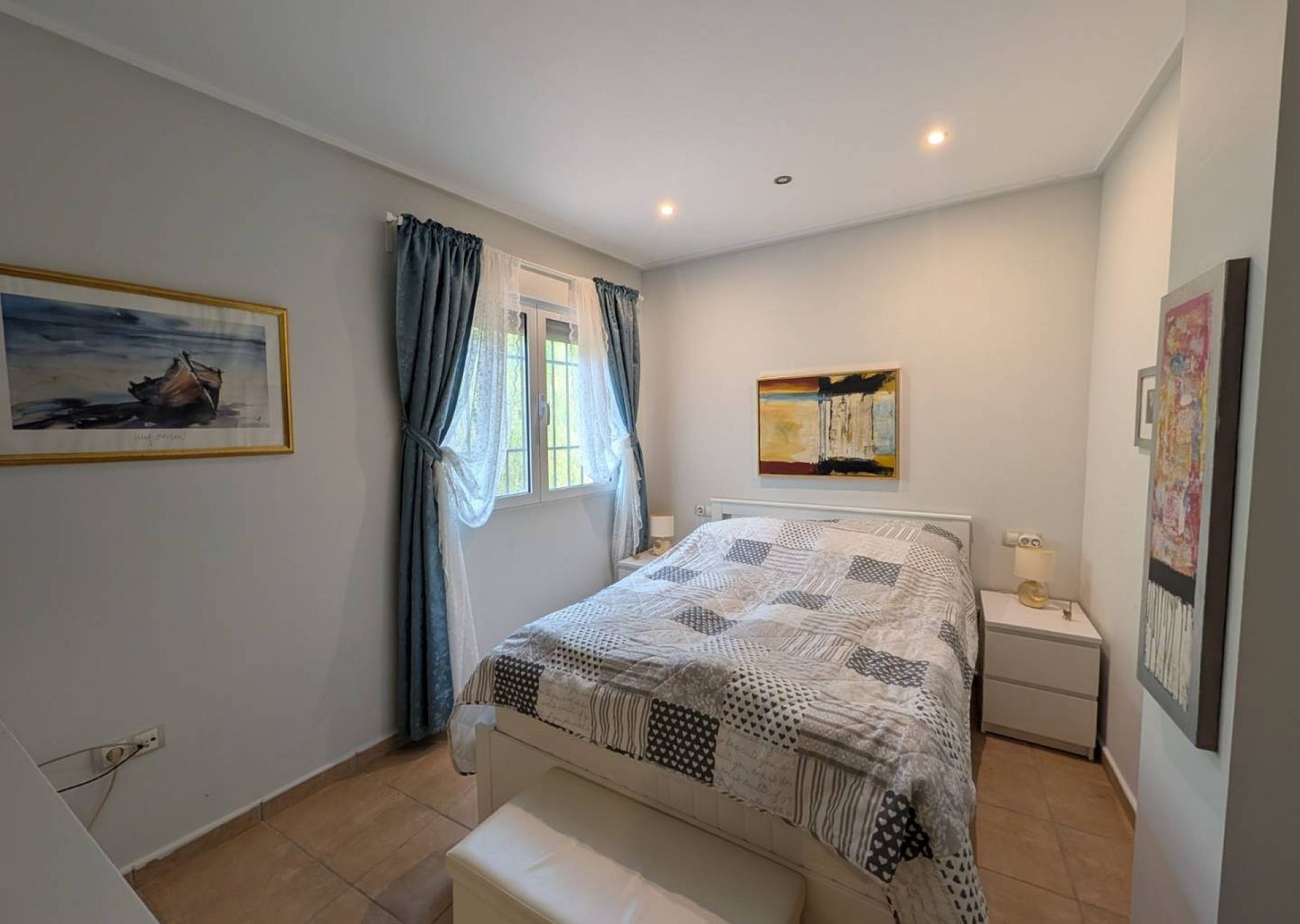 Resale - 4 Bedroom 3 Bathroom Finca in Sax -  - Alicante