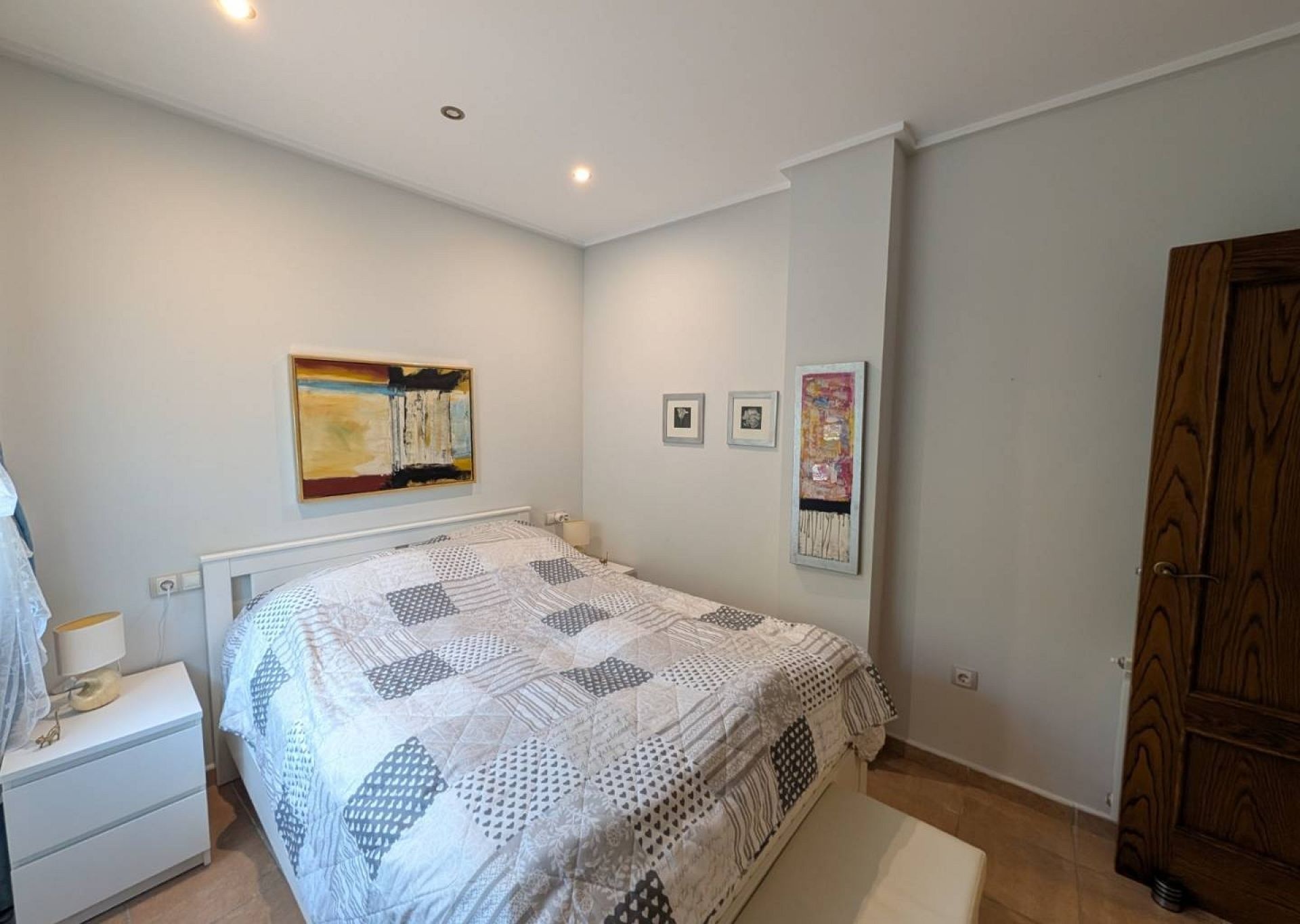 Resale - 4 Bedroom 3 Bathroom Finca in Sax -  - Alicante