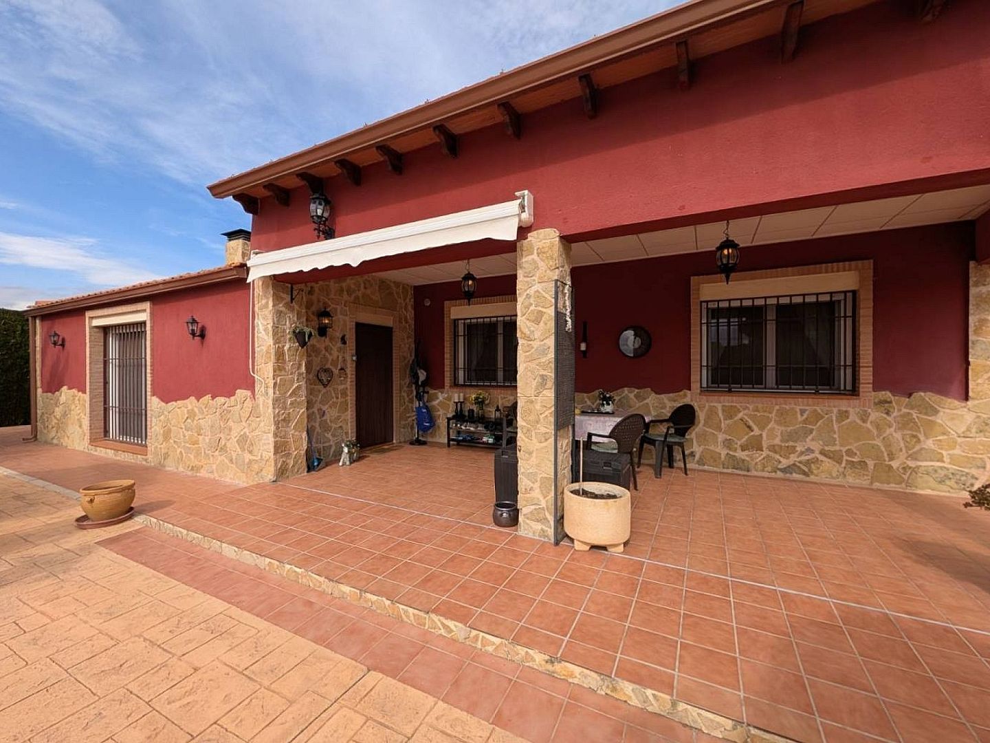 4 Bedroom 3 Bathroom Finca in Sax