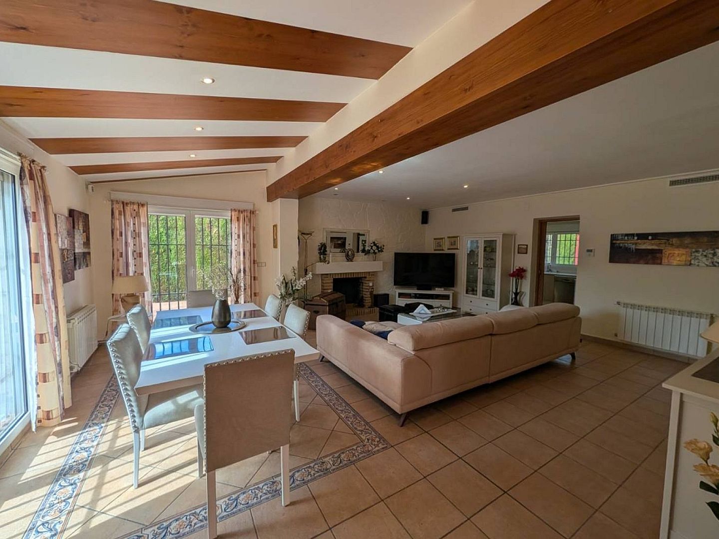4 Bedroom 3 Bathroom Finca in Sax