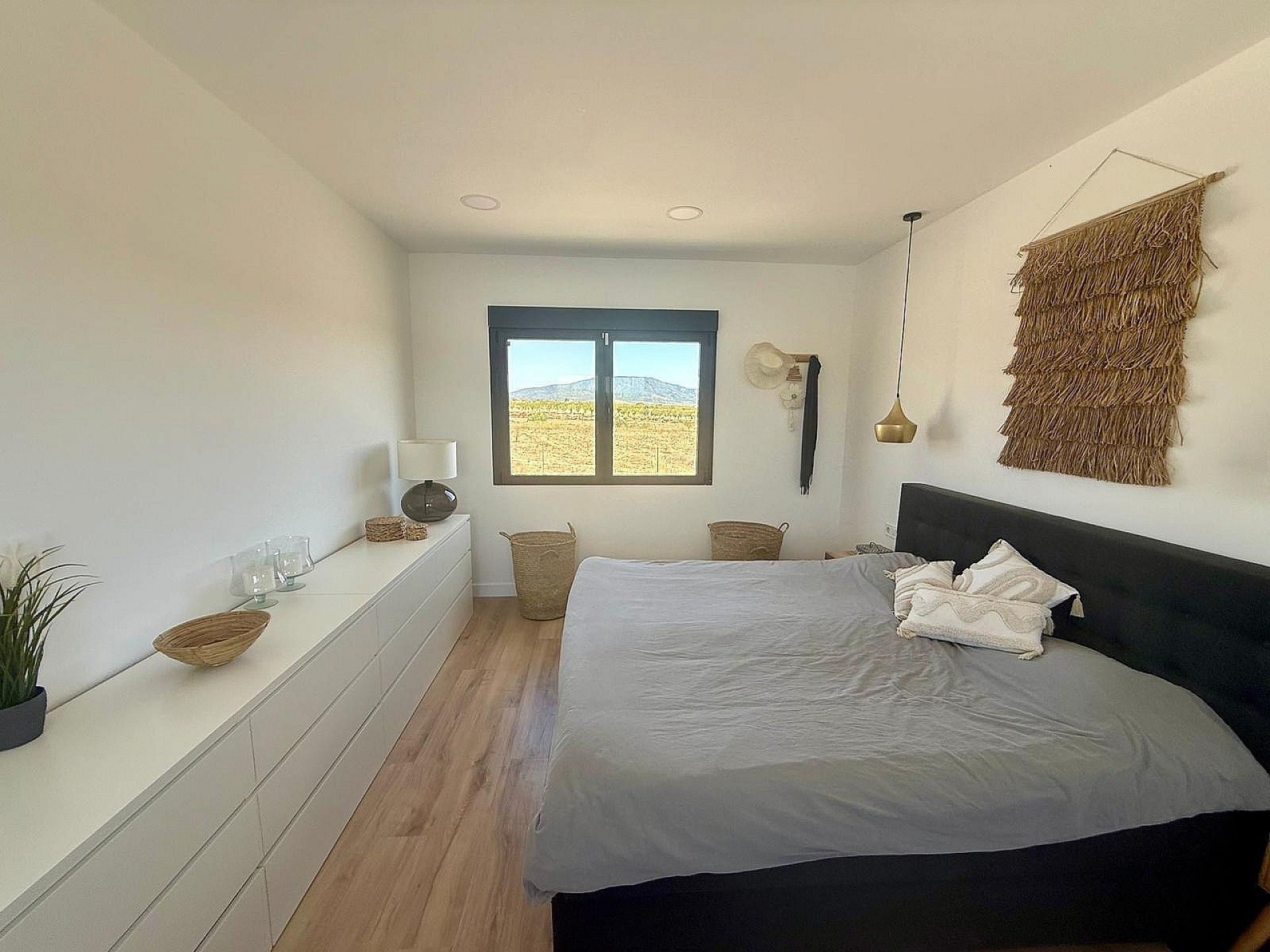 Resale - 3 Bedroom 2 Bathroom Villa in Pinoso - , Pinoso, Alicante, Spain - Alicante