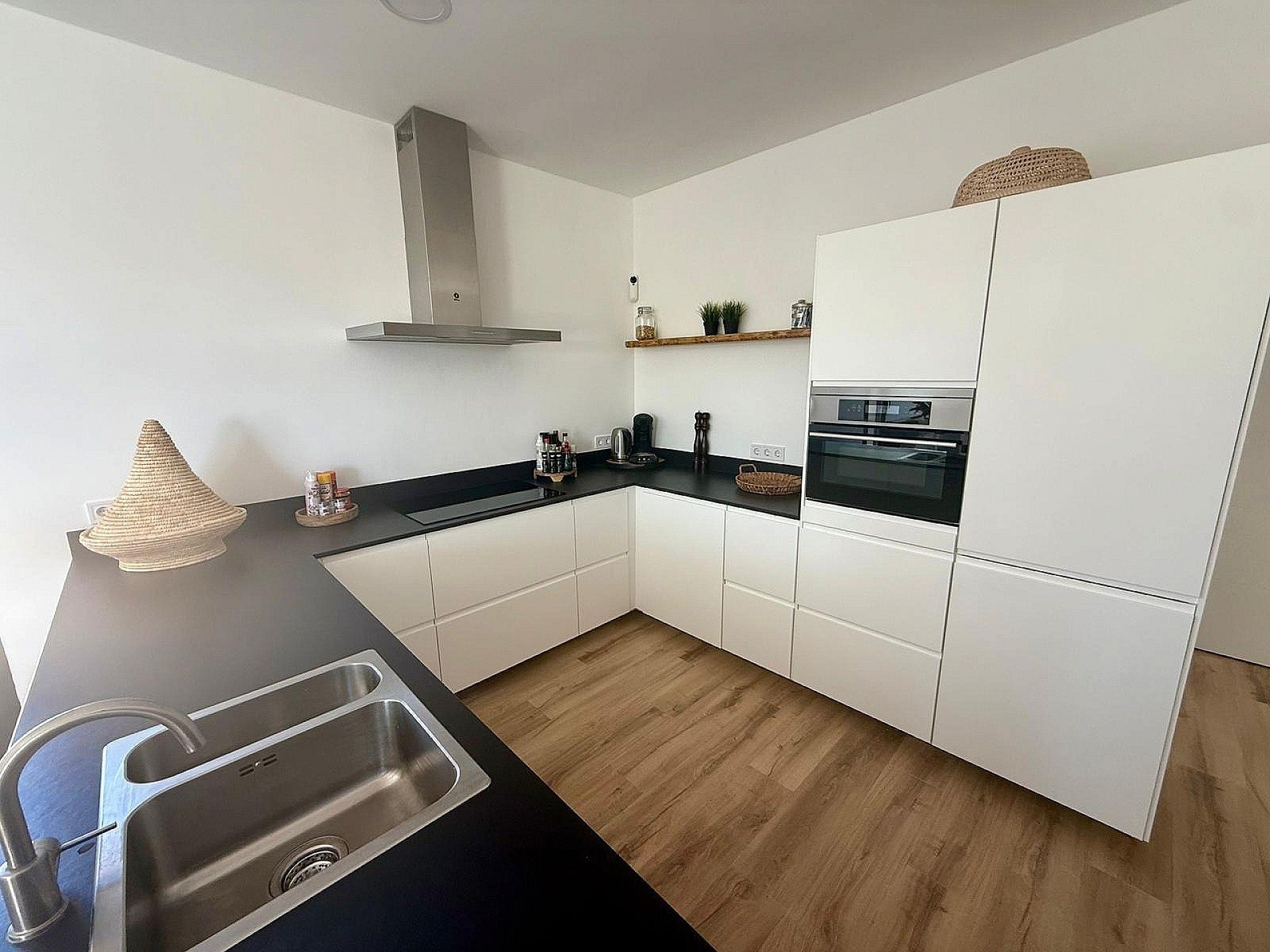Resale - 3 Bedroom 2 Bathroom Villa in Pinoso - , Pinoso, Alicante, Spain - Alicante