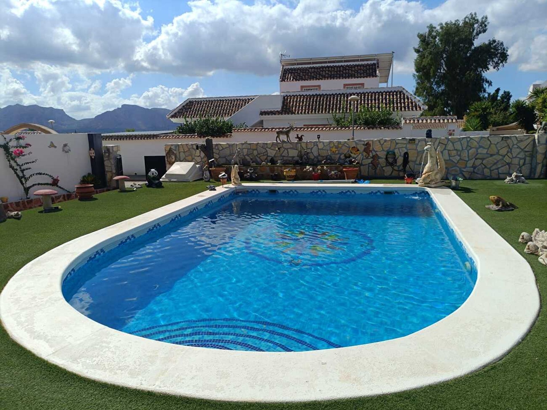 Resale - 4 Bedroom 3 Bathroom Villa in Fortuna -  - Murcia