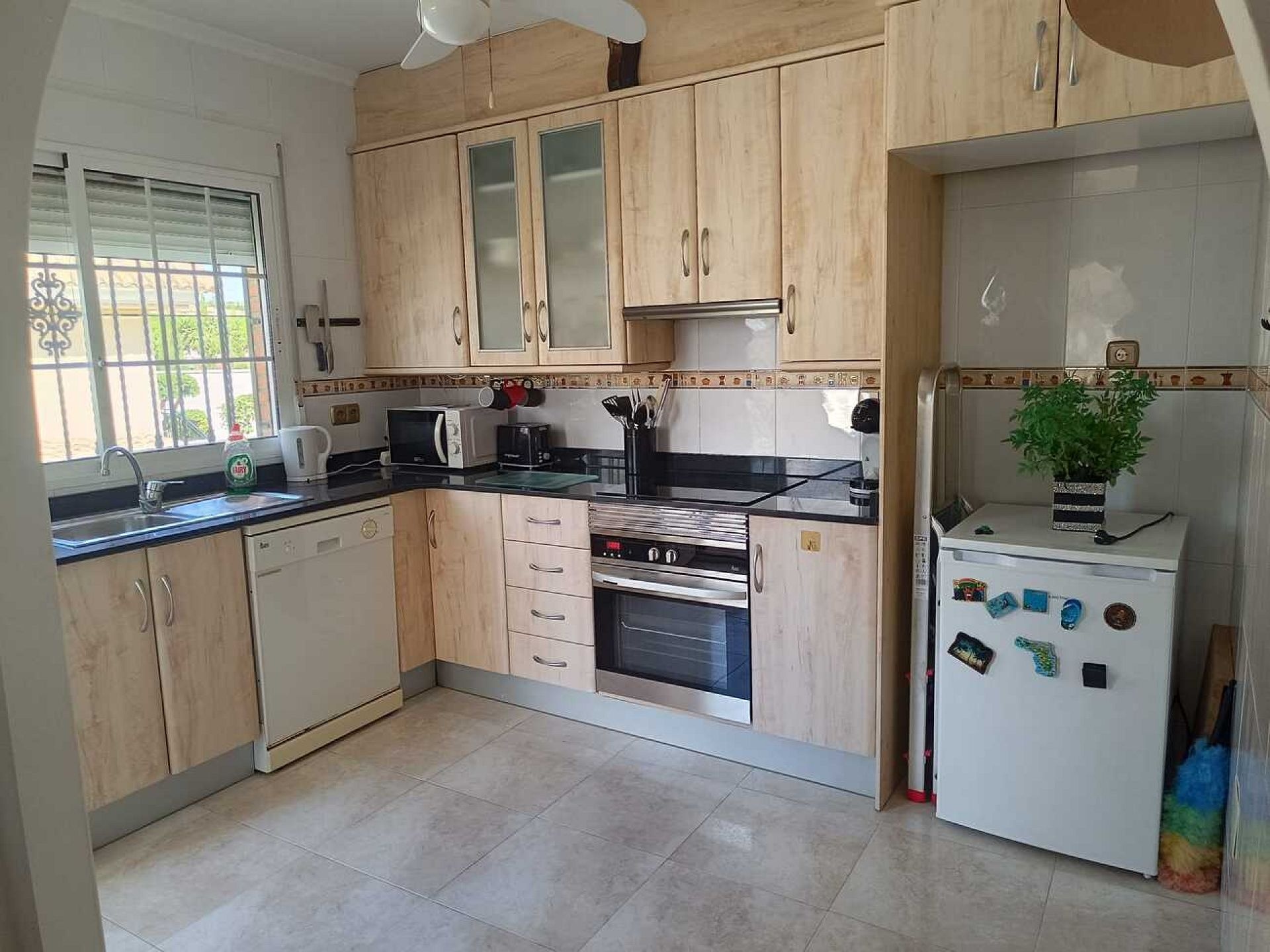 Resale - 4 Bedroom 3 Bathroom Villa in Fortuna -  - Murcia