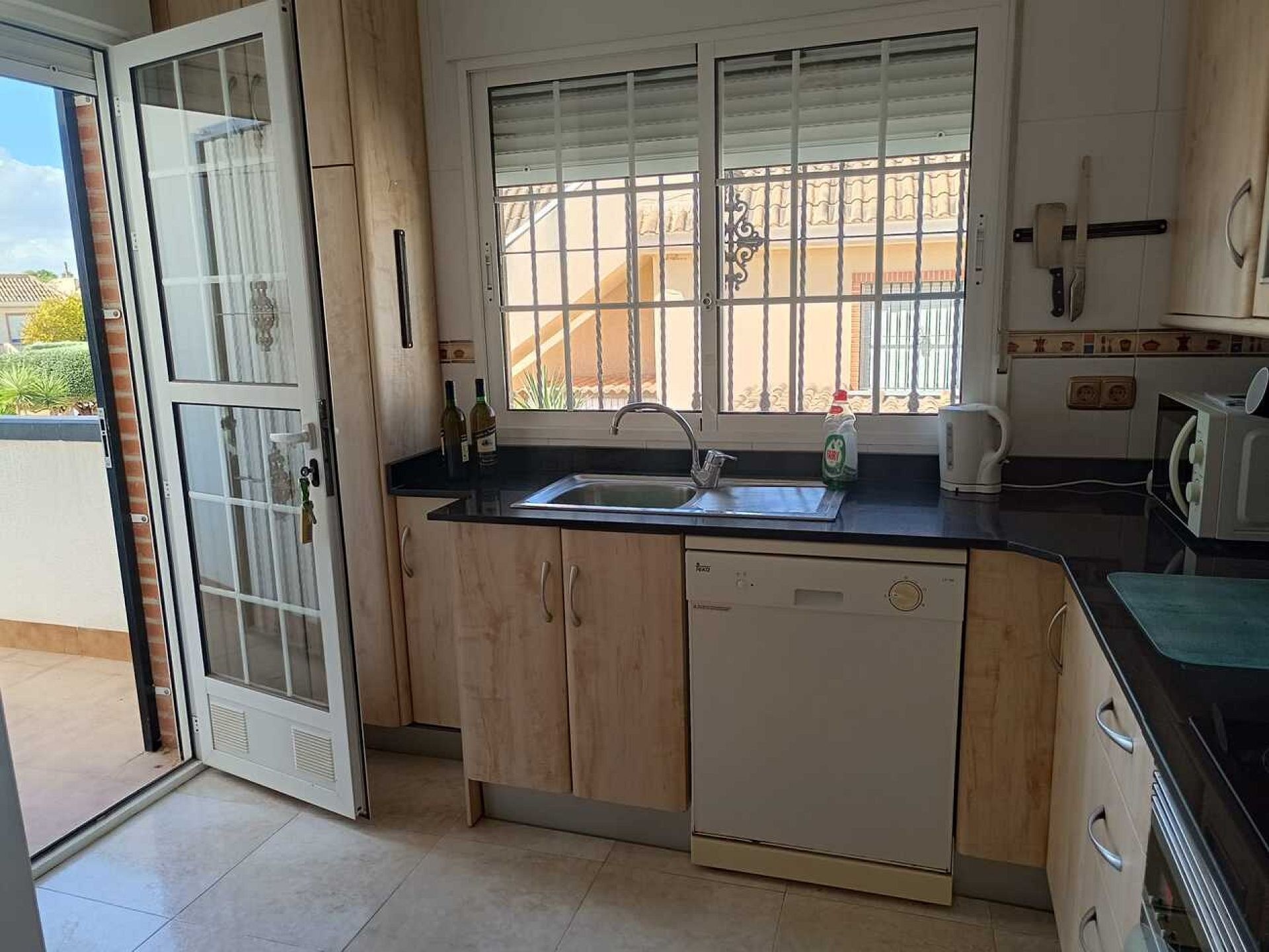 Resale - 4 Bedroom 3 Bathroom Villa in Fortuna -  - Murcia