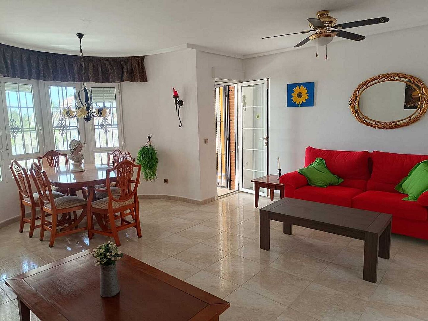 4 Bedroom 3 Bathroom Villa in Fortuna