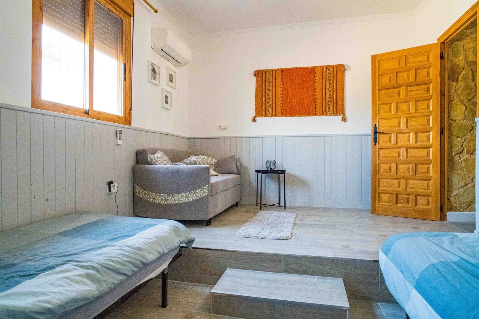 Resale - 5 Bedroom 5 Bathroom Country house in Pinoso -  - Alicante