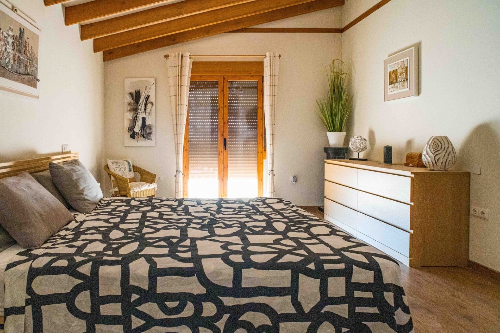 Resale - 5 Bedroom 5 Bathroom Country house in Pinoso -  - Alicante