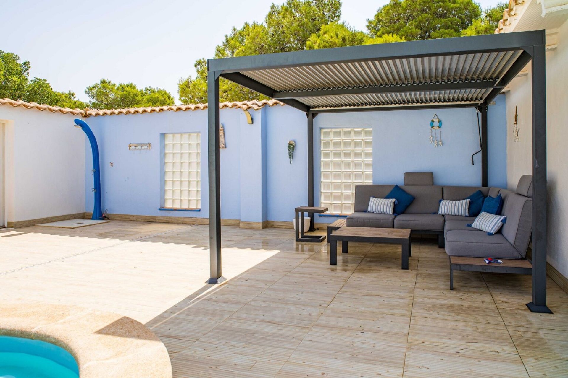 Resale - 5 Bedroom 5 Bathroom Country house in Pinoso -  - Alicante