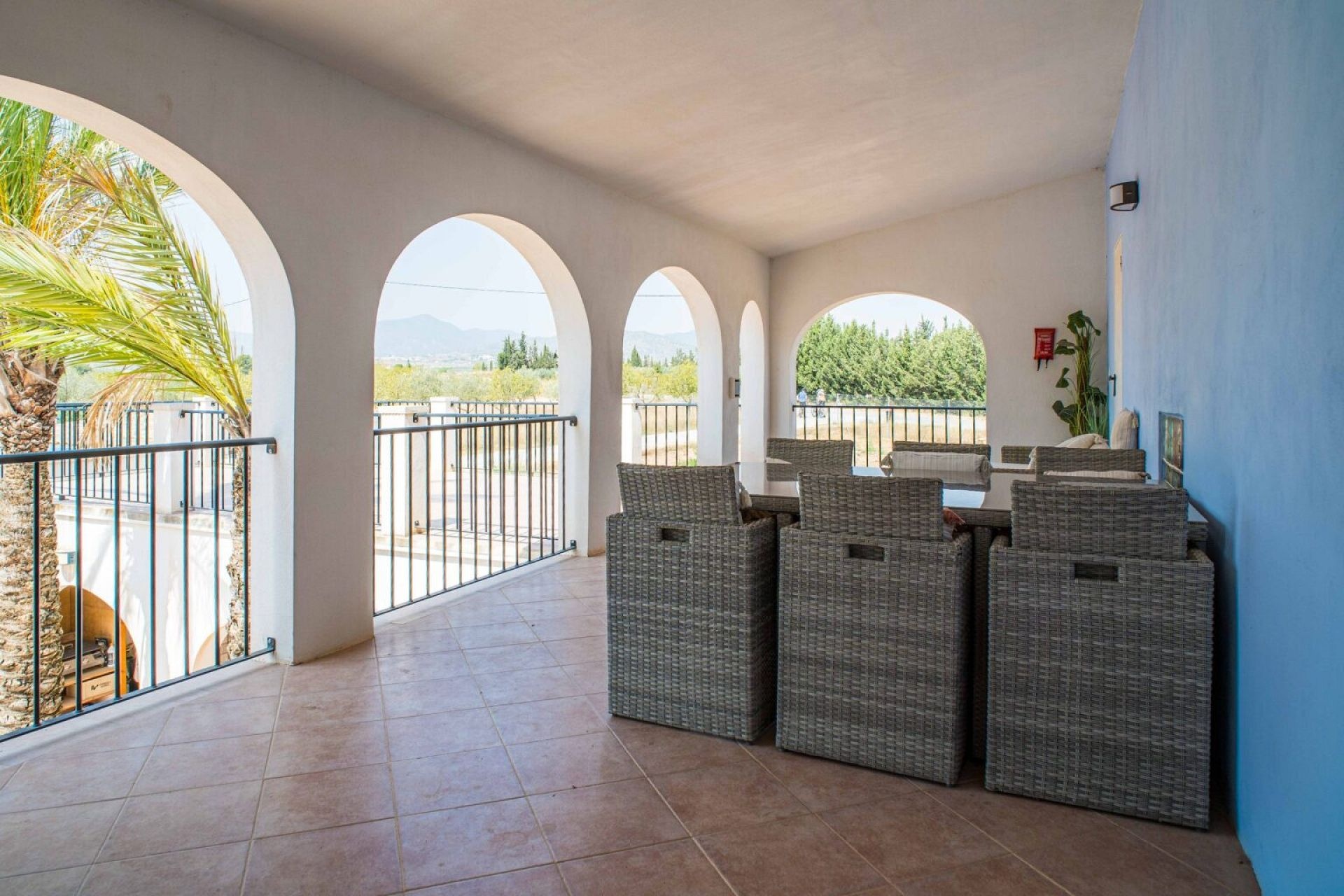 Resale - 5 Bedroom 5 Bathroom Country house in Pinoso -  - Alicante