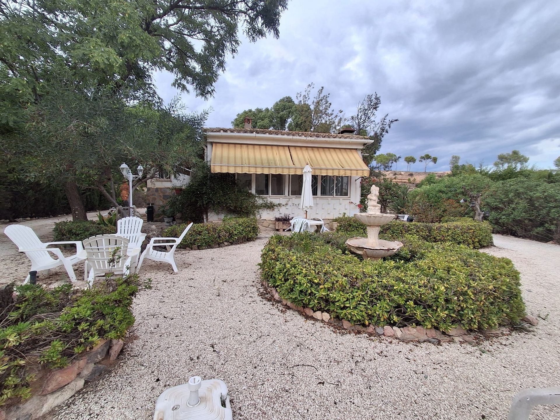 Resale - 3 Bedroom 1 Bathroom Villa in Monovar -  - Alicante