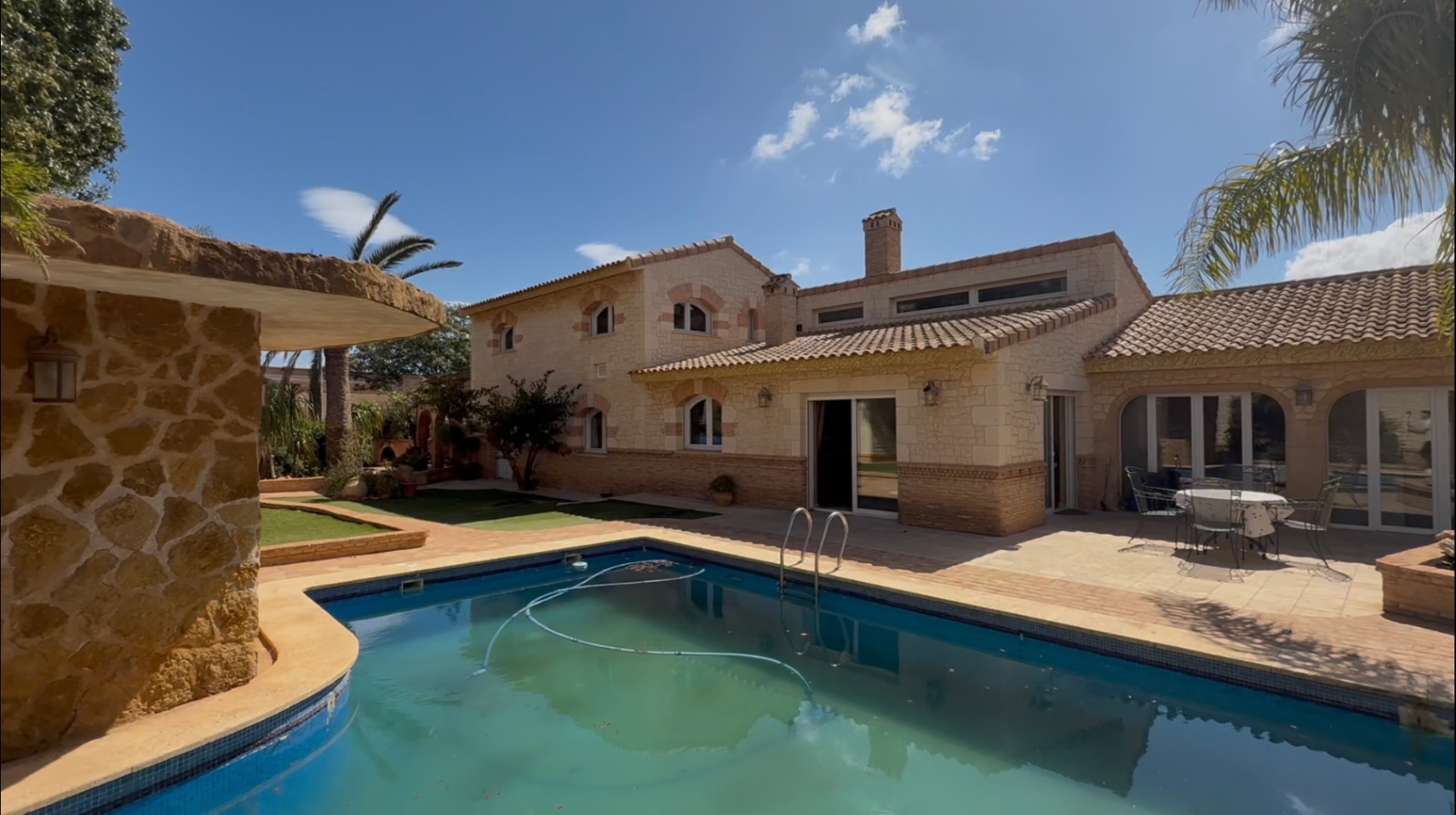 Resale - 6 Bedroom 5 Bathroom Villa in Cartagena - Costa Blanca Sur  - Murcia