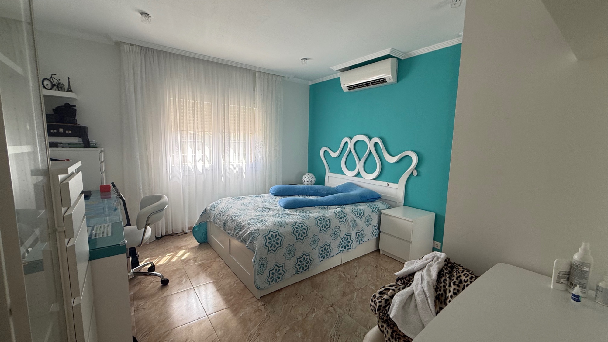 Resale - 7 Bedroom 4 Bathroom Villa in Torrevieja - Costa Blanca Sur  - Alicante