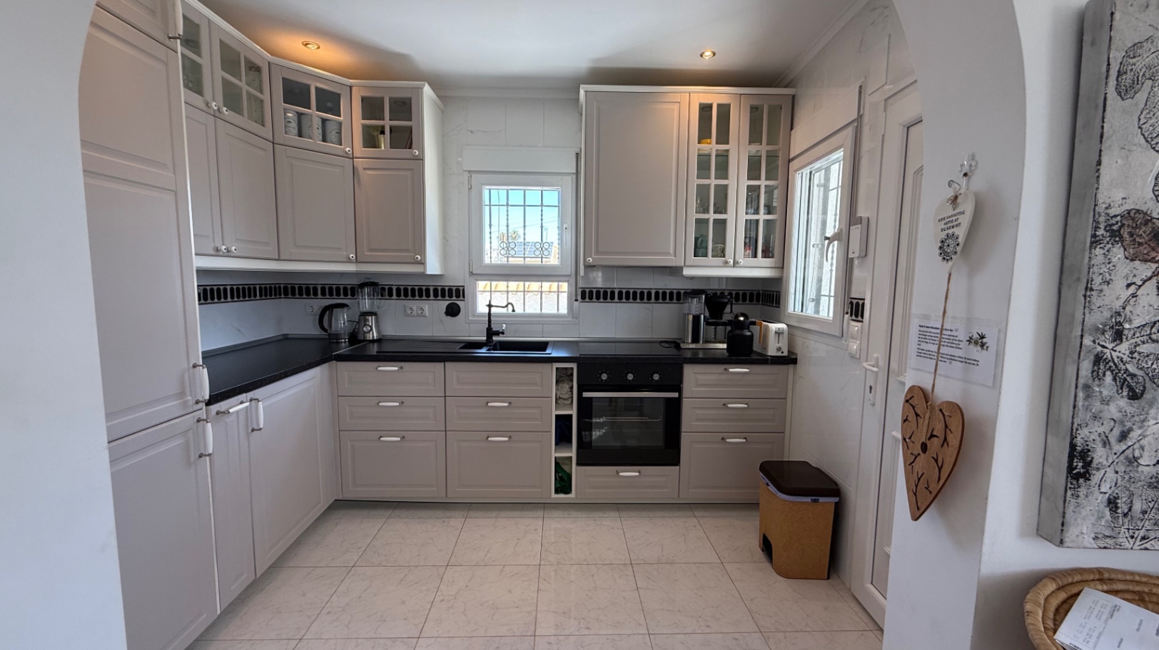 Resale - 3 Bedroom 3 Bathroom Villa in Torrevieja - Costa Blanca Sur  - Alicante