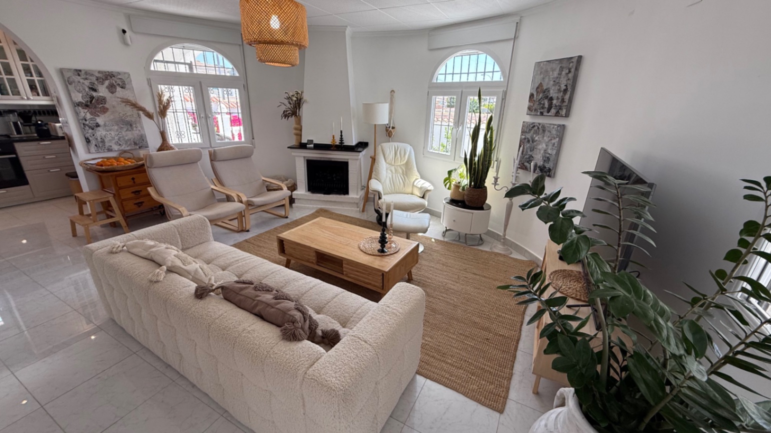 Resale - 3 Bedroom 3 Bathroom Villa in Torrevieja - Costa Blanca Sur  - Alicante