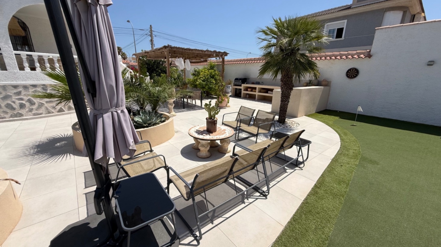 Resale - 3 Bedroom 3 Bathroom Villa in Torrevieja - Costa Blanca Sur  - Alicante