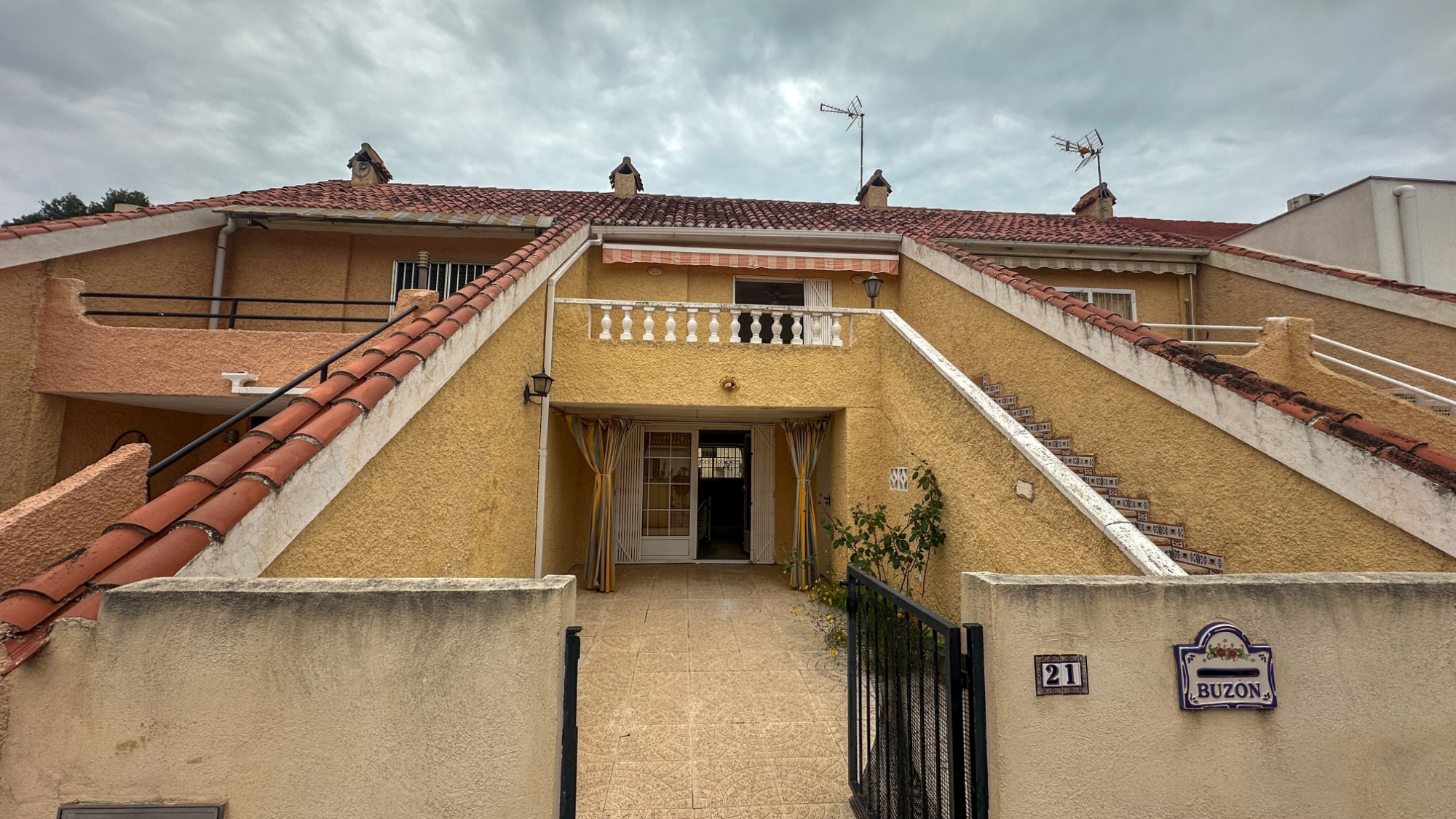 Resale - 2 Bedroom 2 Bathroom Townhouse in Torrevieja - Los Balcones - Los Altos del Edén  - Alicante