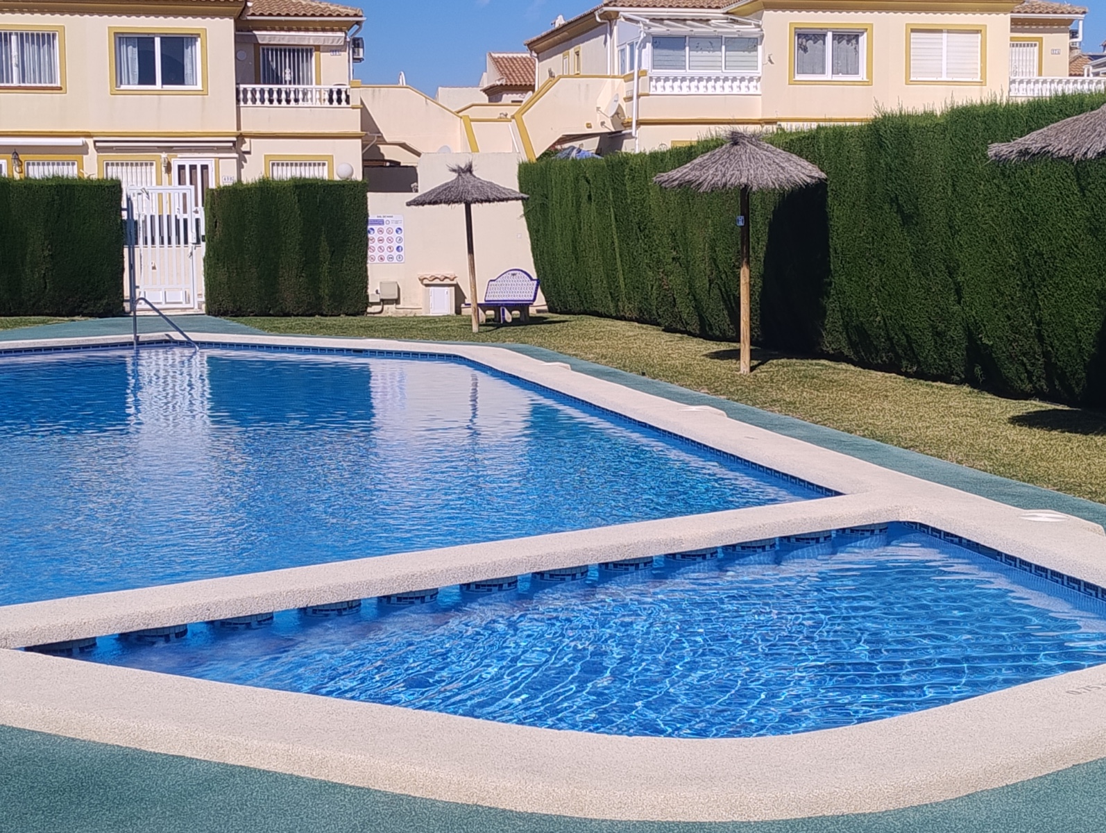Resale - 2 Bedroom 1 Bathroom Bungalow in Orihuela Costa - Orihuela Costa  - Alicante