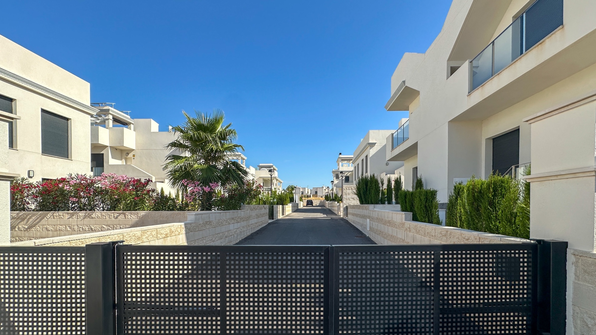 Resale - 2 Bedroom 2 Bathroom Bungalow in Ciudad quesada - Ciudad Quesada  - Alicante
