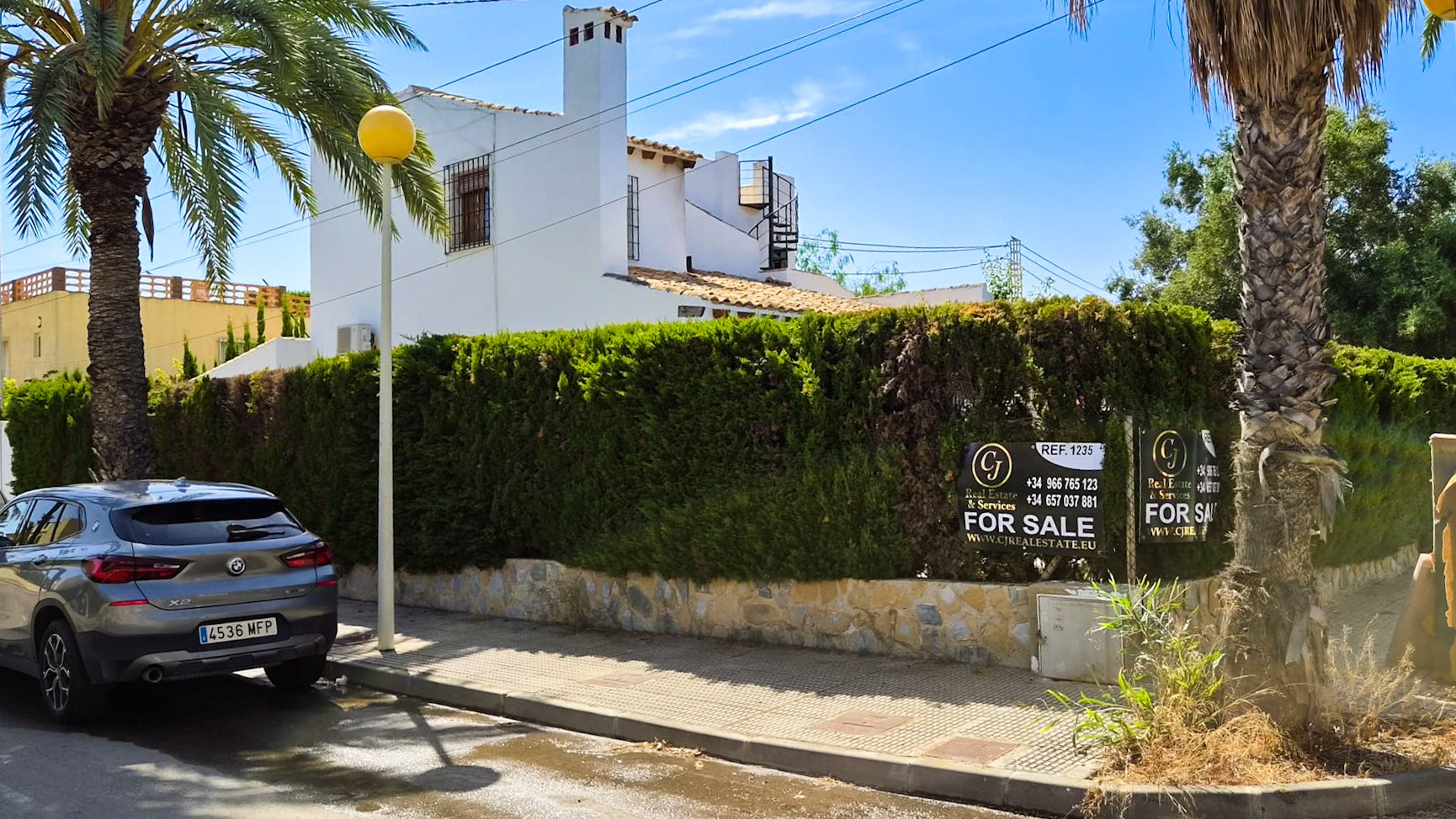 Resale - 4 Bedroom 2 Bathroom Villa in Cabo Roig - Cabo Roig  - Alicante