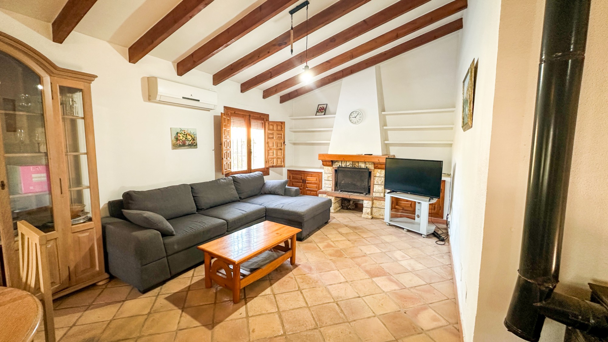 Resale - 4 Bedroom 2 Bathroom Villa in Cabo Roig - Cabo Roig  - Alicante