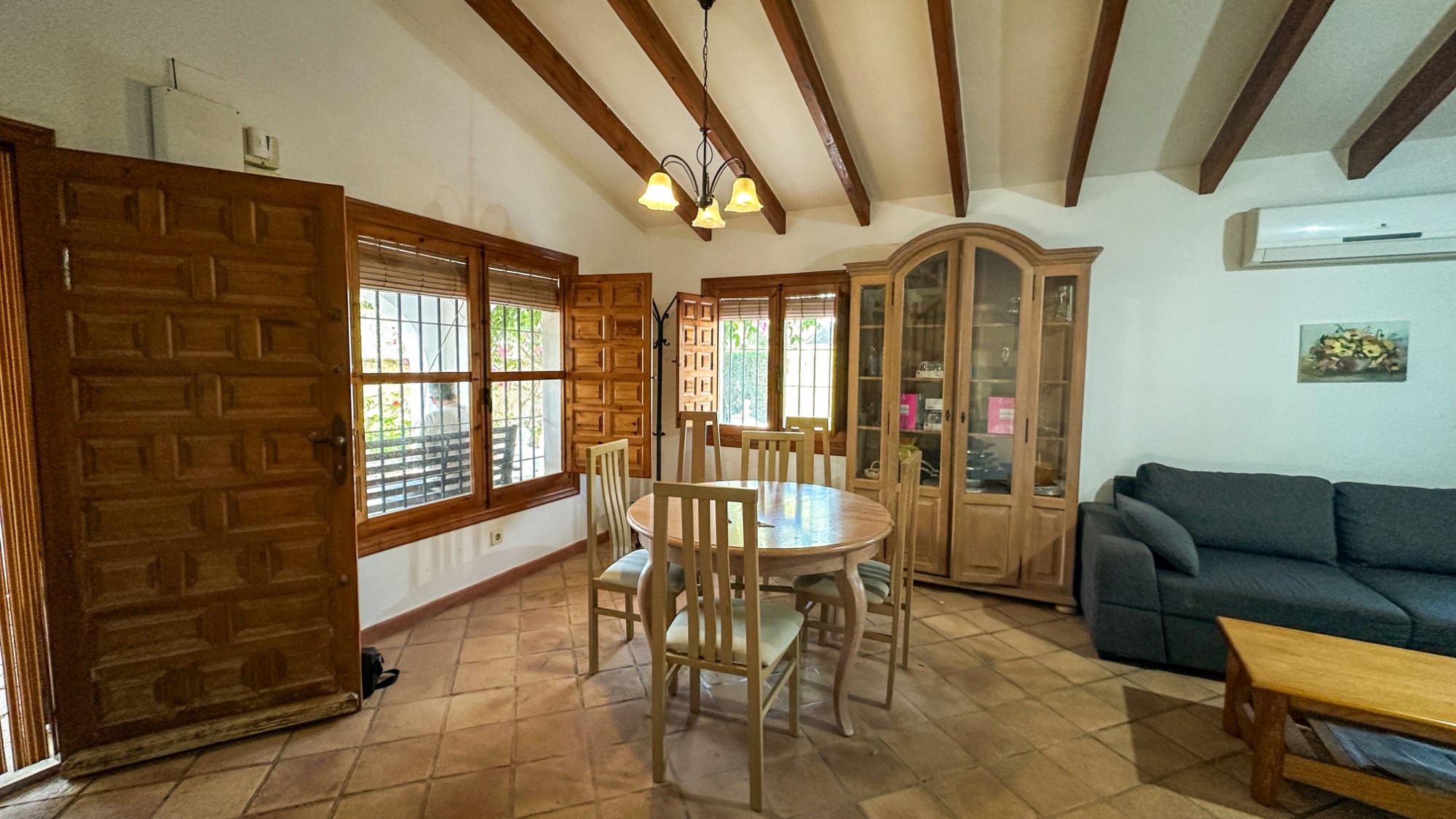 Resale - 4 Bedroom 2 Bathroom Villa in Cabo Roig - Cabo Roig  - Alicante
