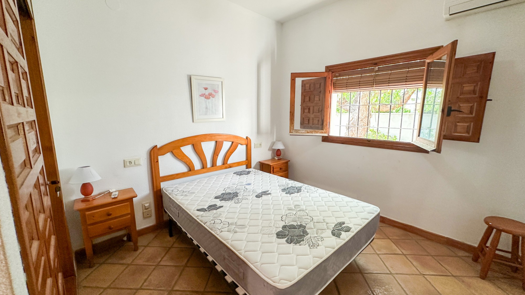Resale - 4 Bedroom 2 Bathroom Villa in Cabo Roig - Cabo Roig  - Alicante