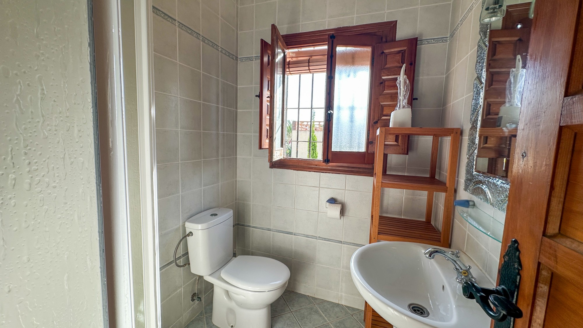 Resale - 4 Bedroom 2 Bathroom Villa in Cabo Roig - Cabo Roig  - Alicante