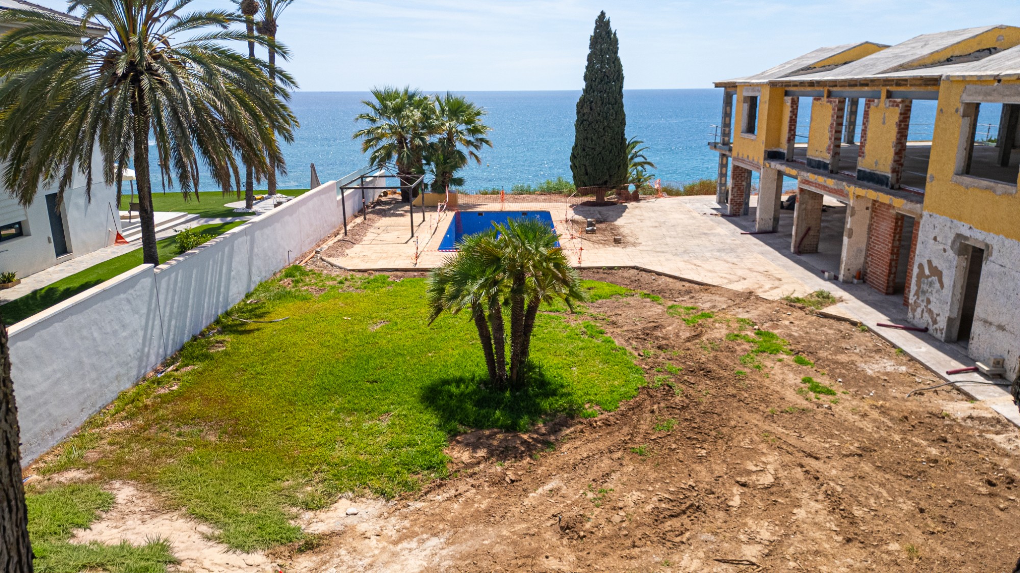 Resale - 5 Bedroom 3 Bathroom Villa in Cabo Roig - Cabo Roig  - Alicante