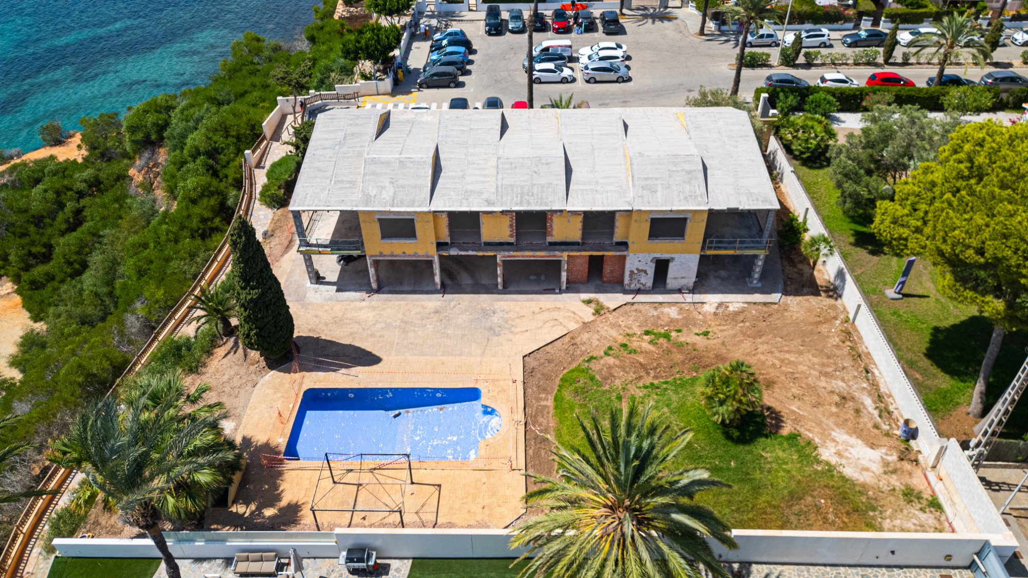 Resale - 5 Bedroom 3 Bathroom Villa in Cabo Roig - Cabo Roig  - Alicante