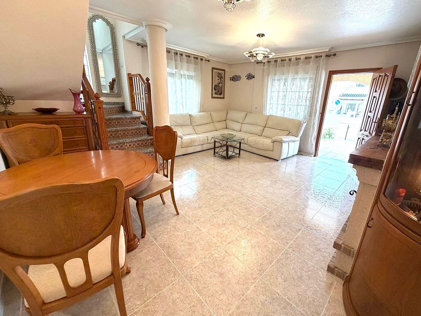 3 Bedroom 2 Bathroom Villa in Orihuela Costa