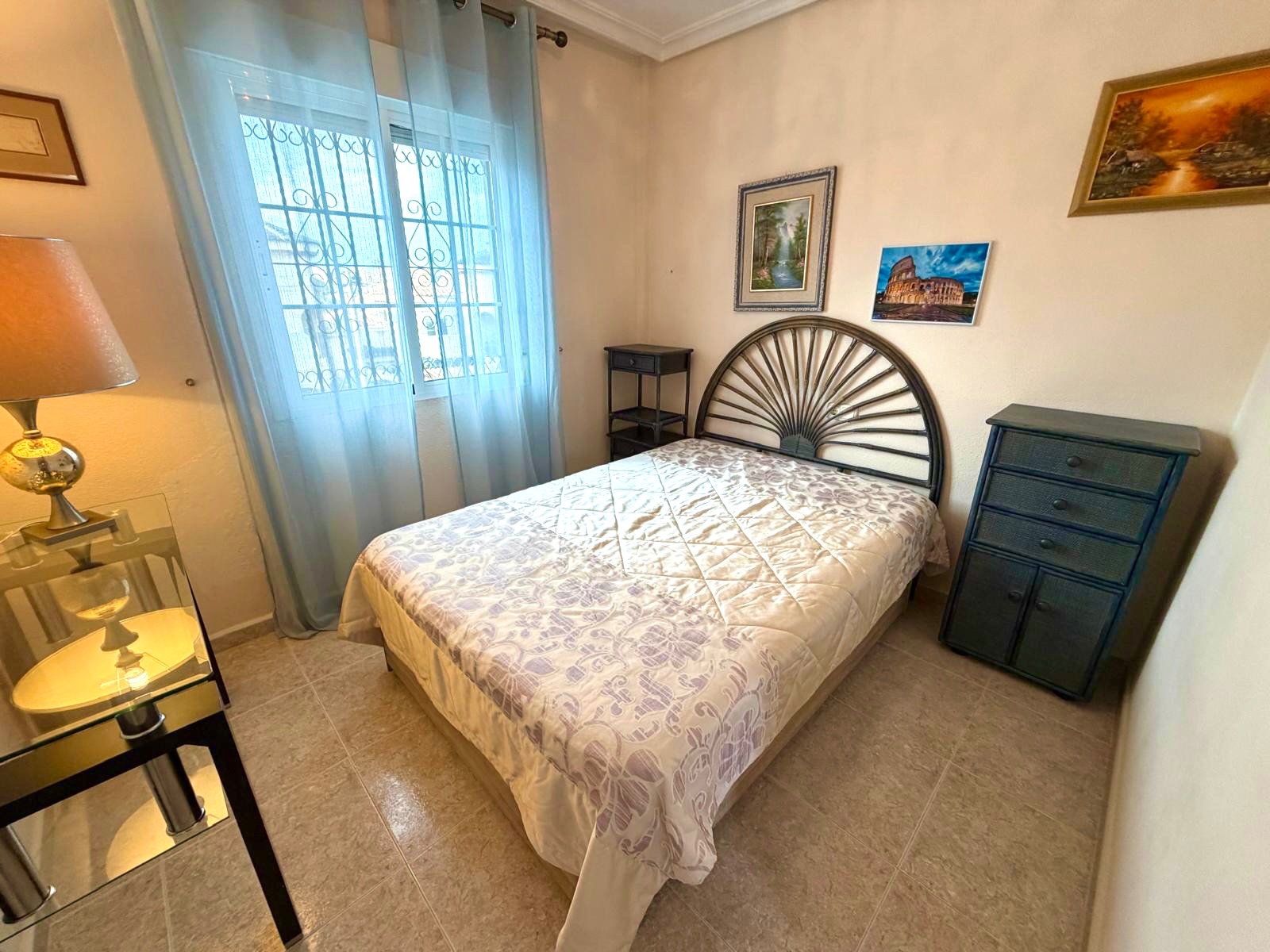 Resale - 3 Bedroom 2 Bathroom Villa in Orihuela Costa - Villamartín-Las Filipinas  - Alicante