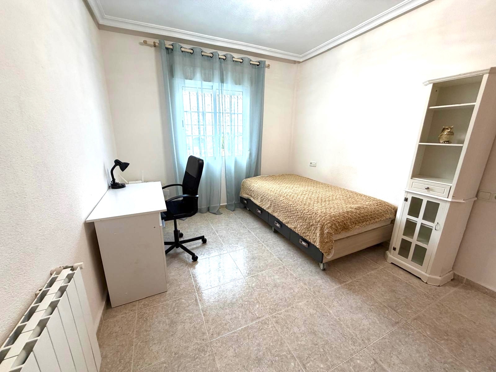 Resale - 3 Bedroom 2 Bathroom Villa in Orihuela Costa - Villamartín-Las Filipinas  - Alicante